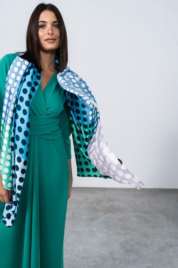 FOULARD EFECTO SEDA TOPOS MARINO