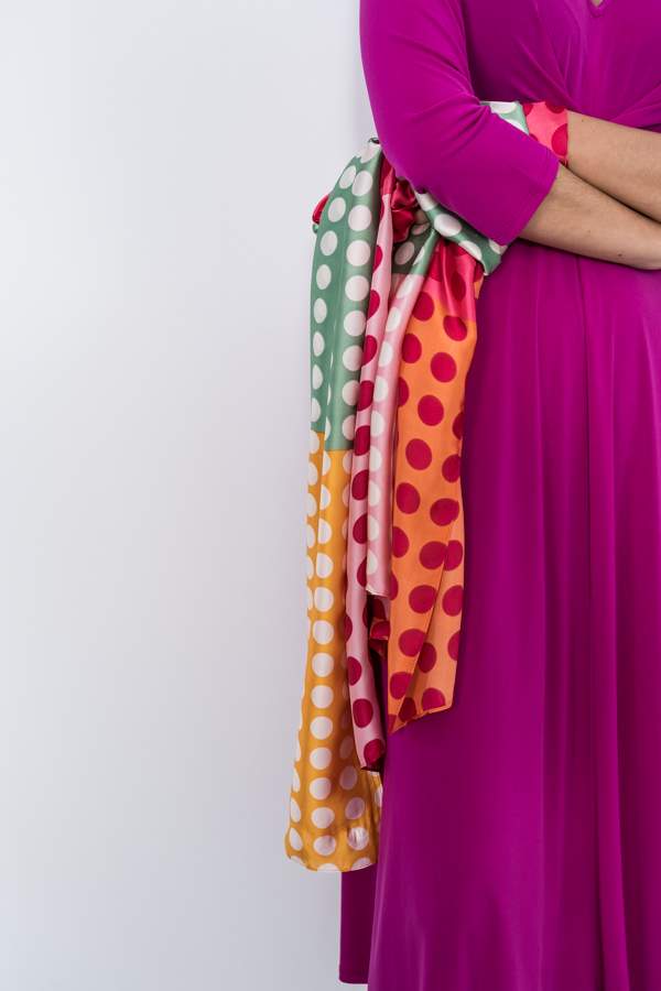 FOULARD EFECTO SEDA TOPOS FUCSIA