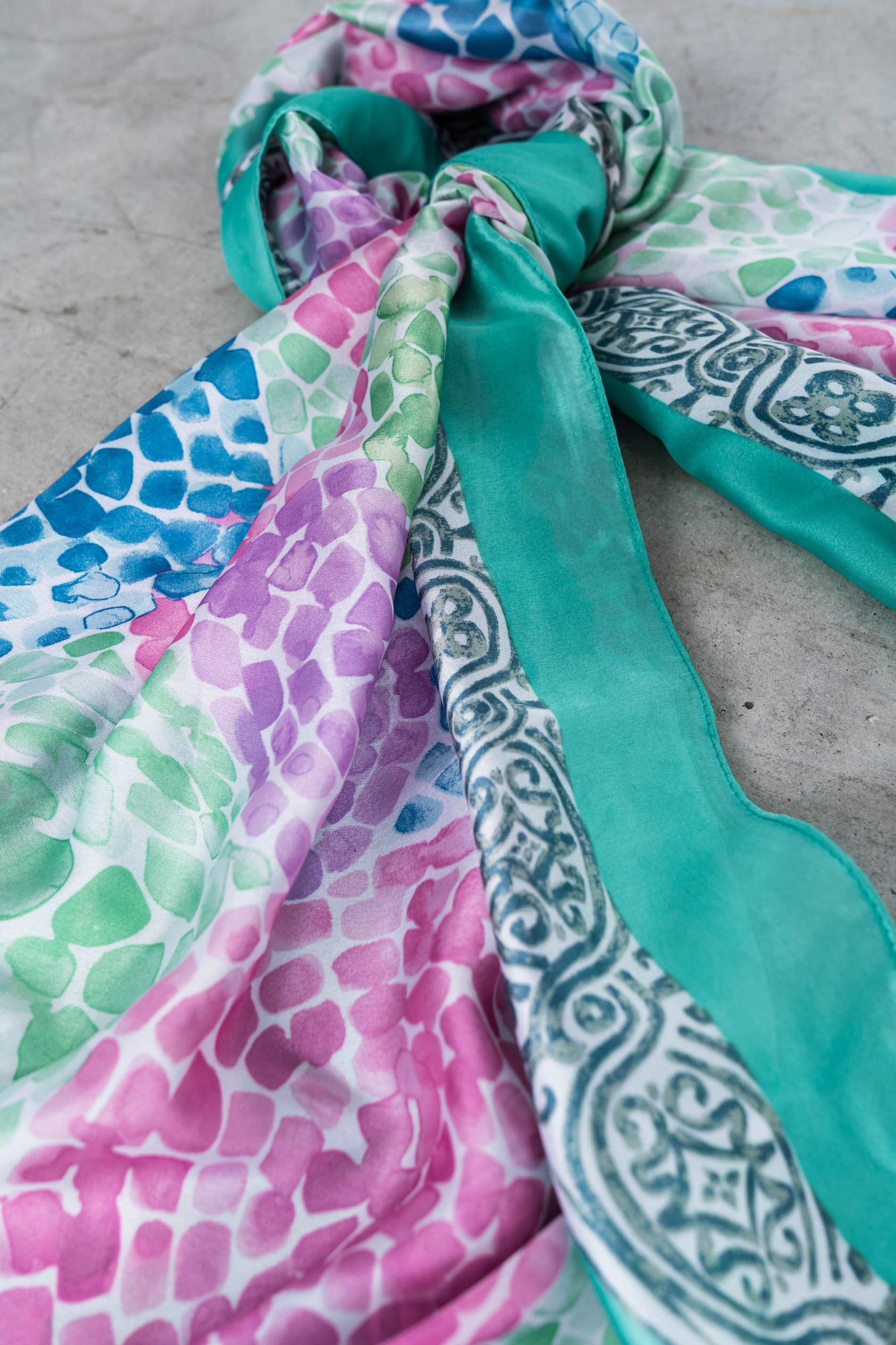 FOULARD EFECTO SEDA MOSAICO VERDE