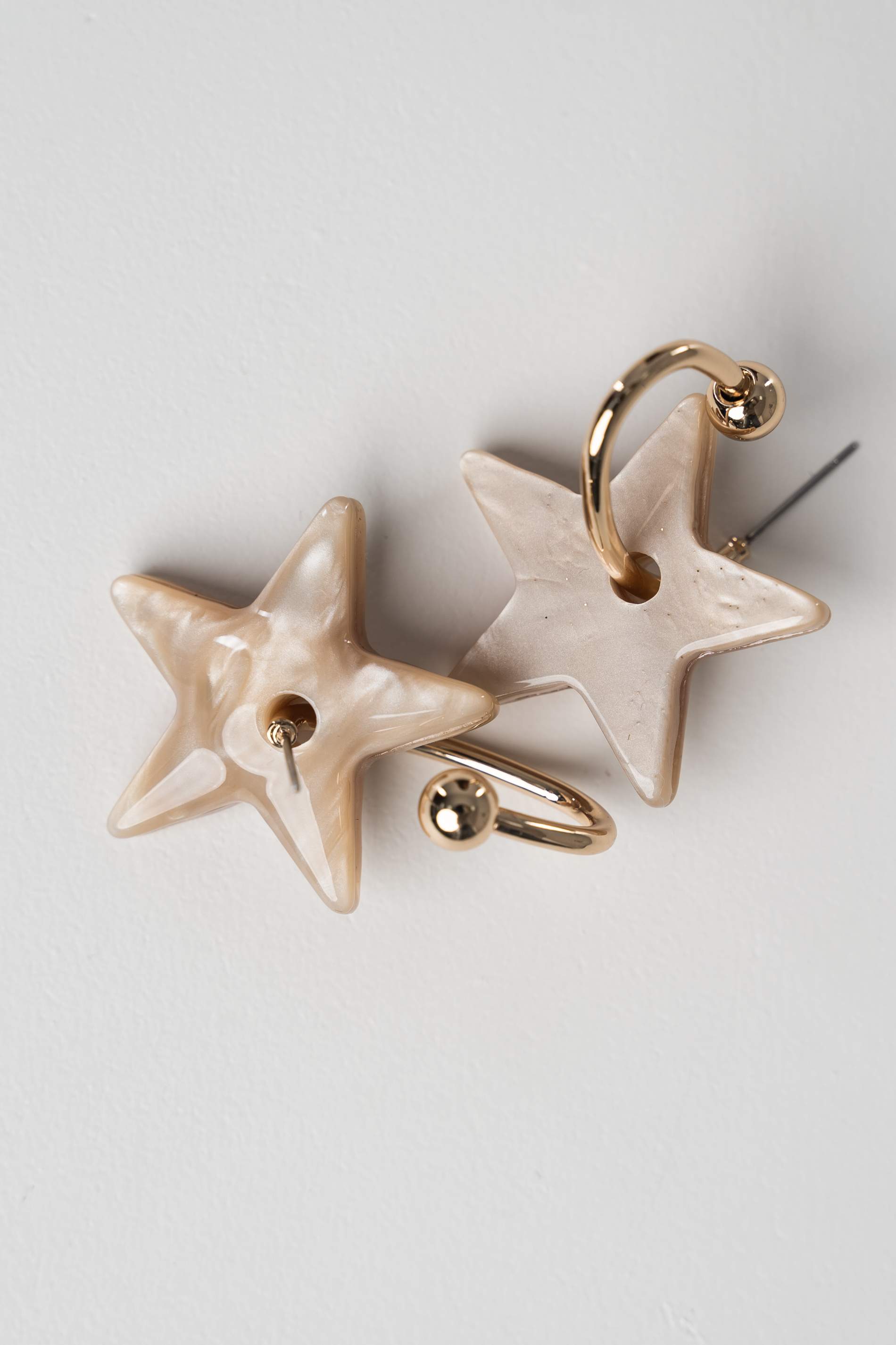 PENDIENTE ESTRELLA NÁCAR BEIGE
