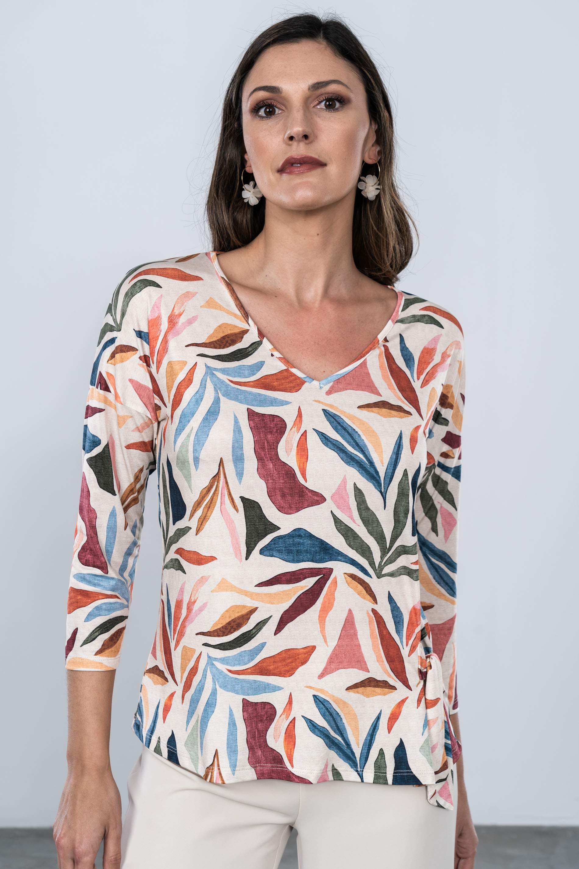 CAMISETA HOJAS COLOR