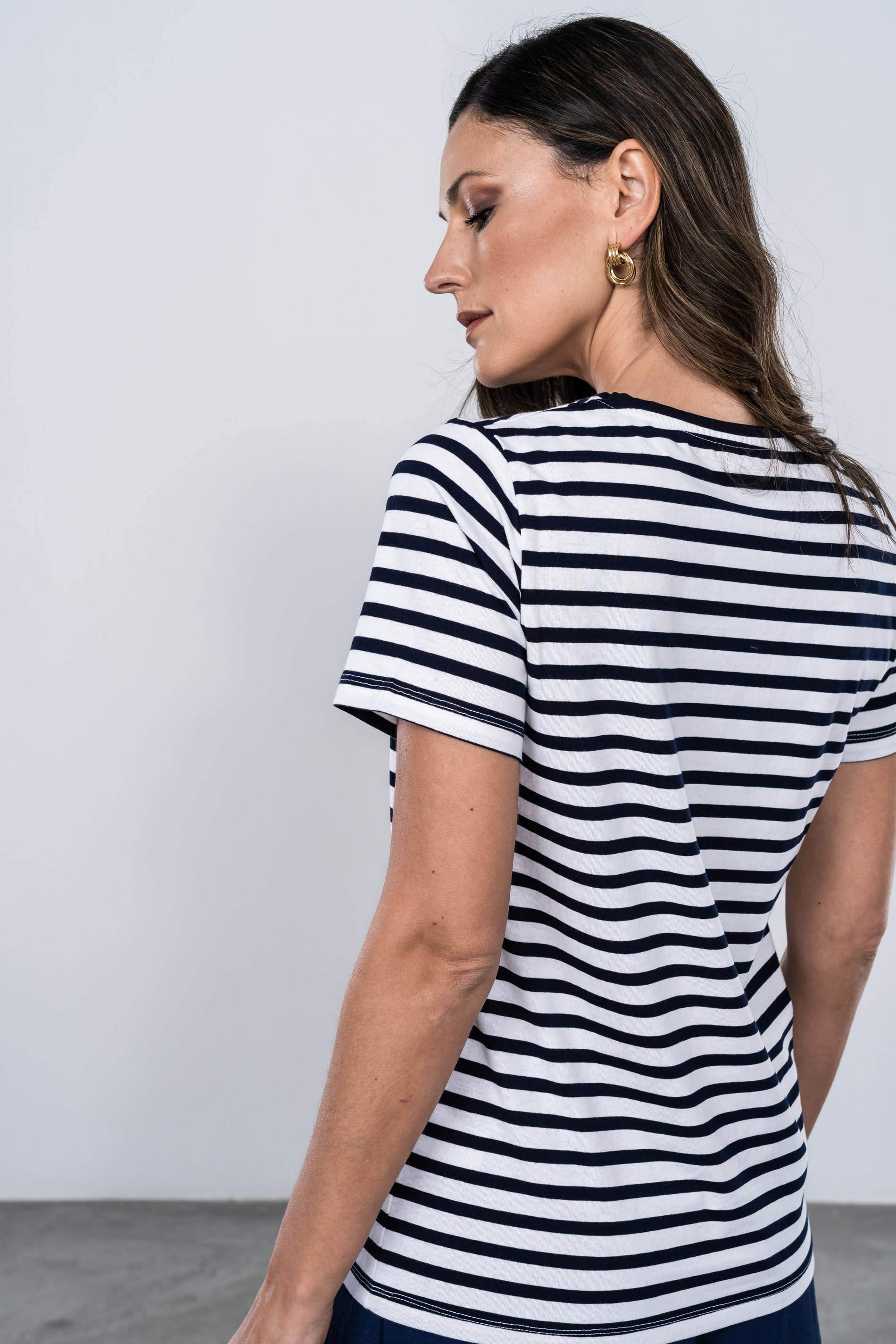 CAMISETA RAYAS BARQUITO MARINO