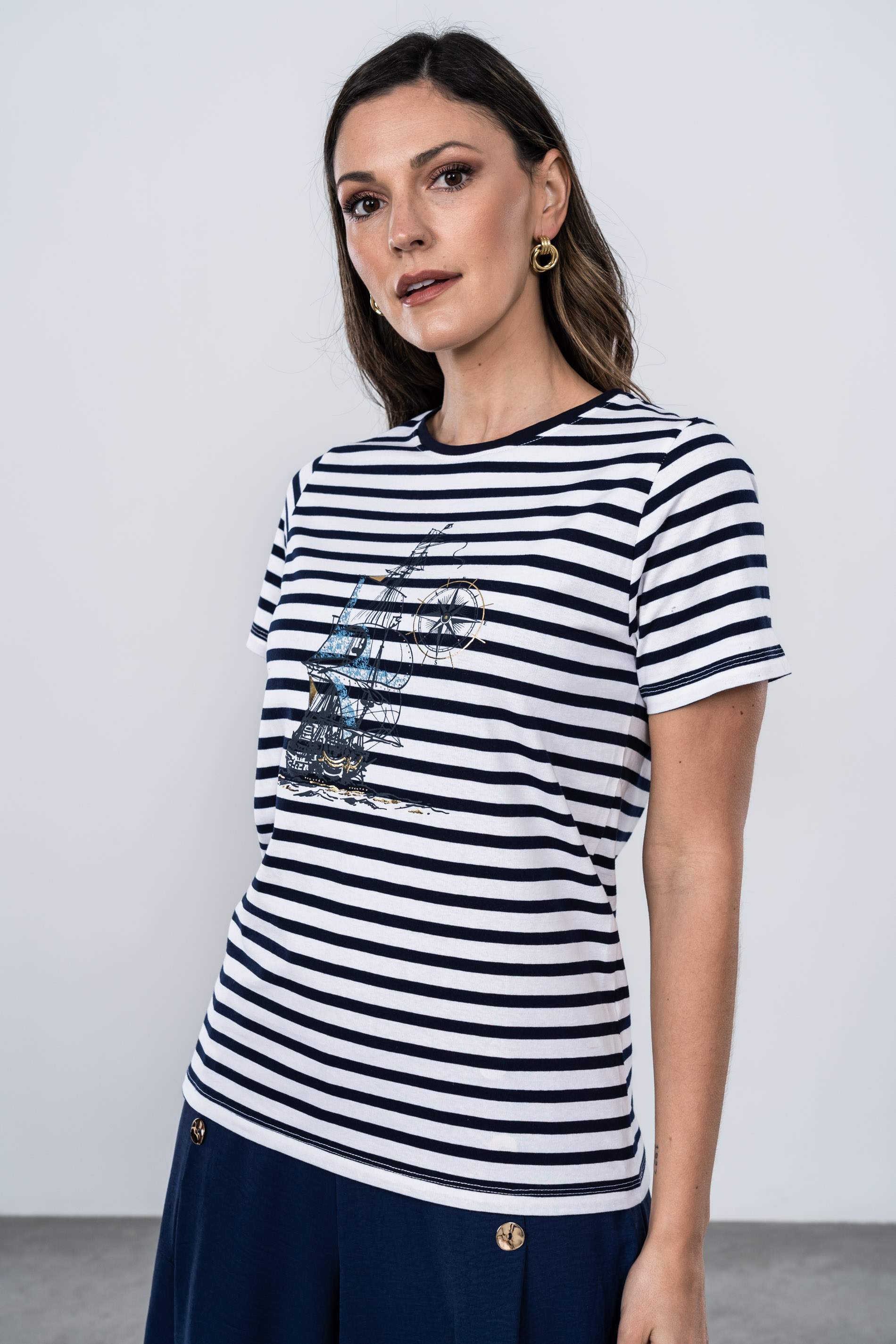 CAMISETA RAYAS BARQUITO MARINO