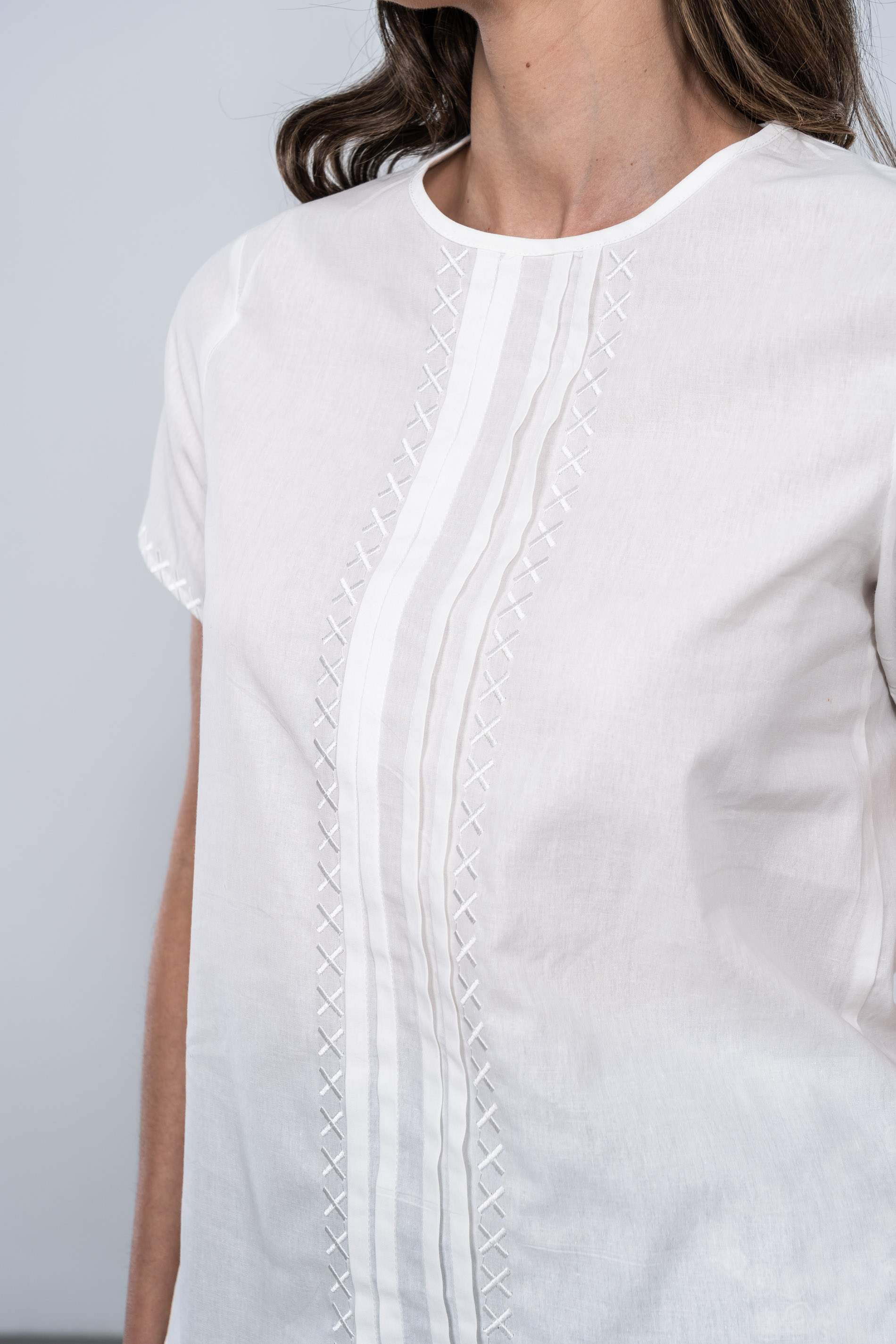 BLUSA BORDADO ASPAS