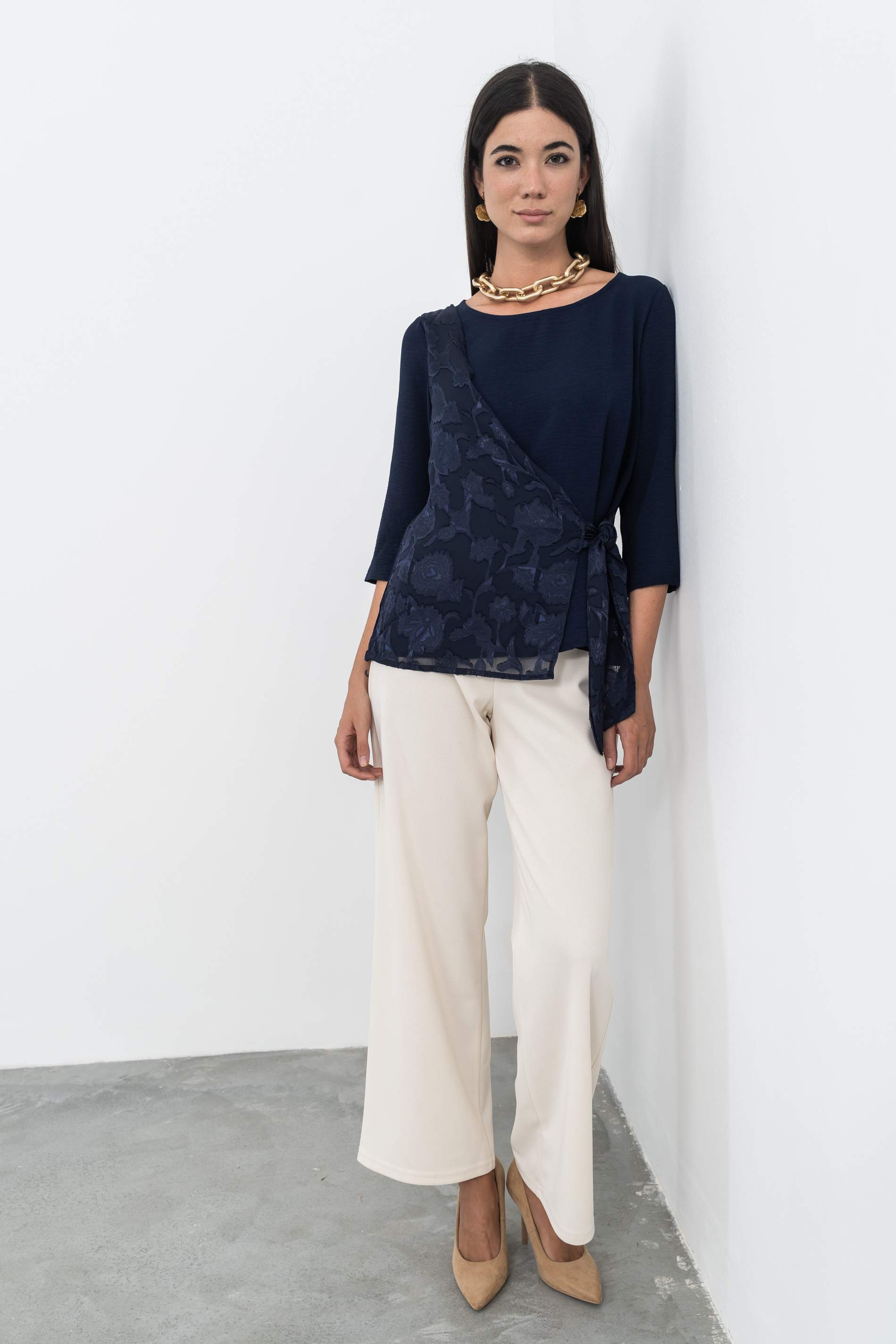 BLUSA EFECTO CRUZADO COMBINADA MARINO