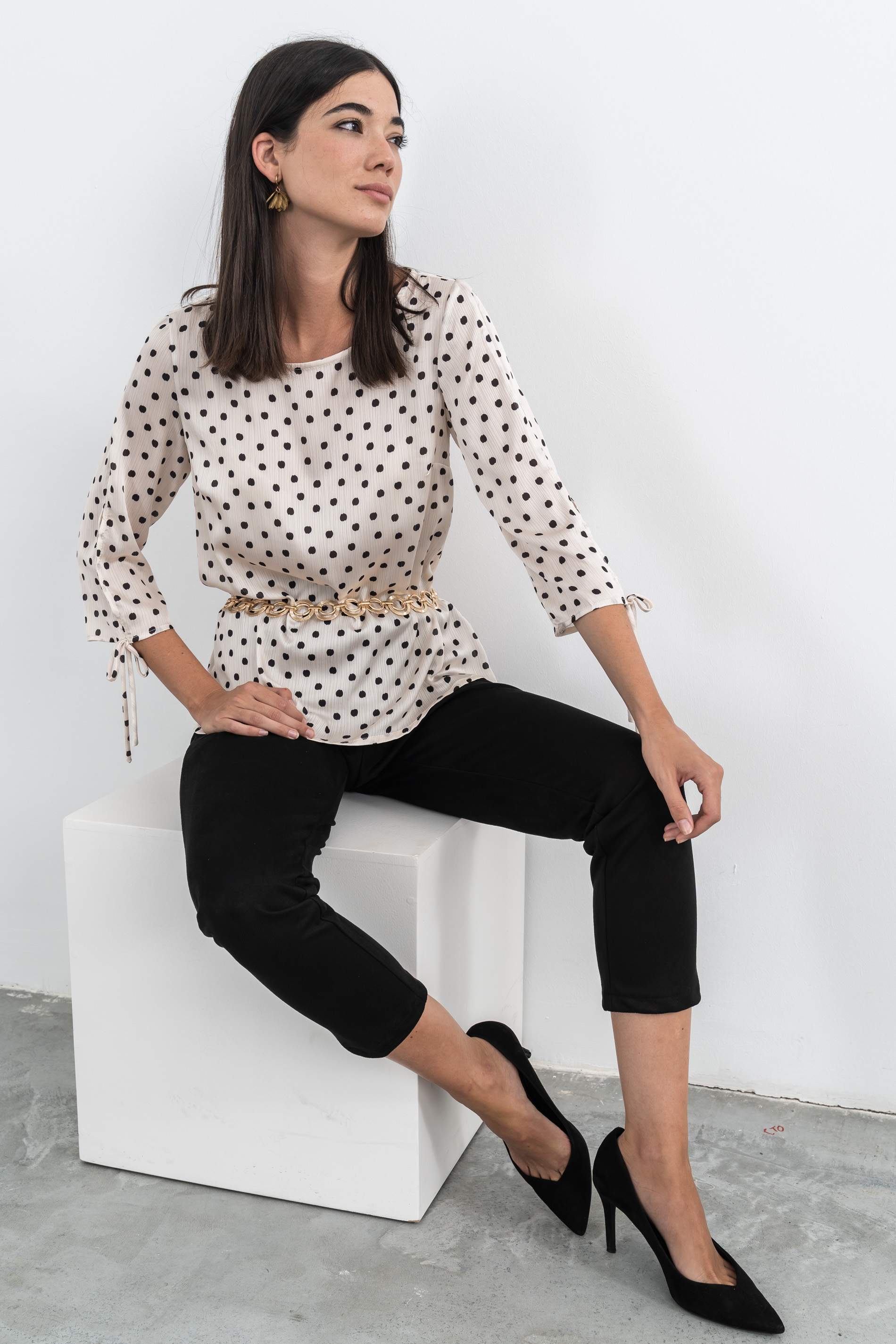 BLUSA LAZOS TOPO NEGRO