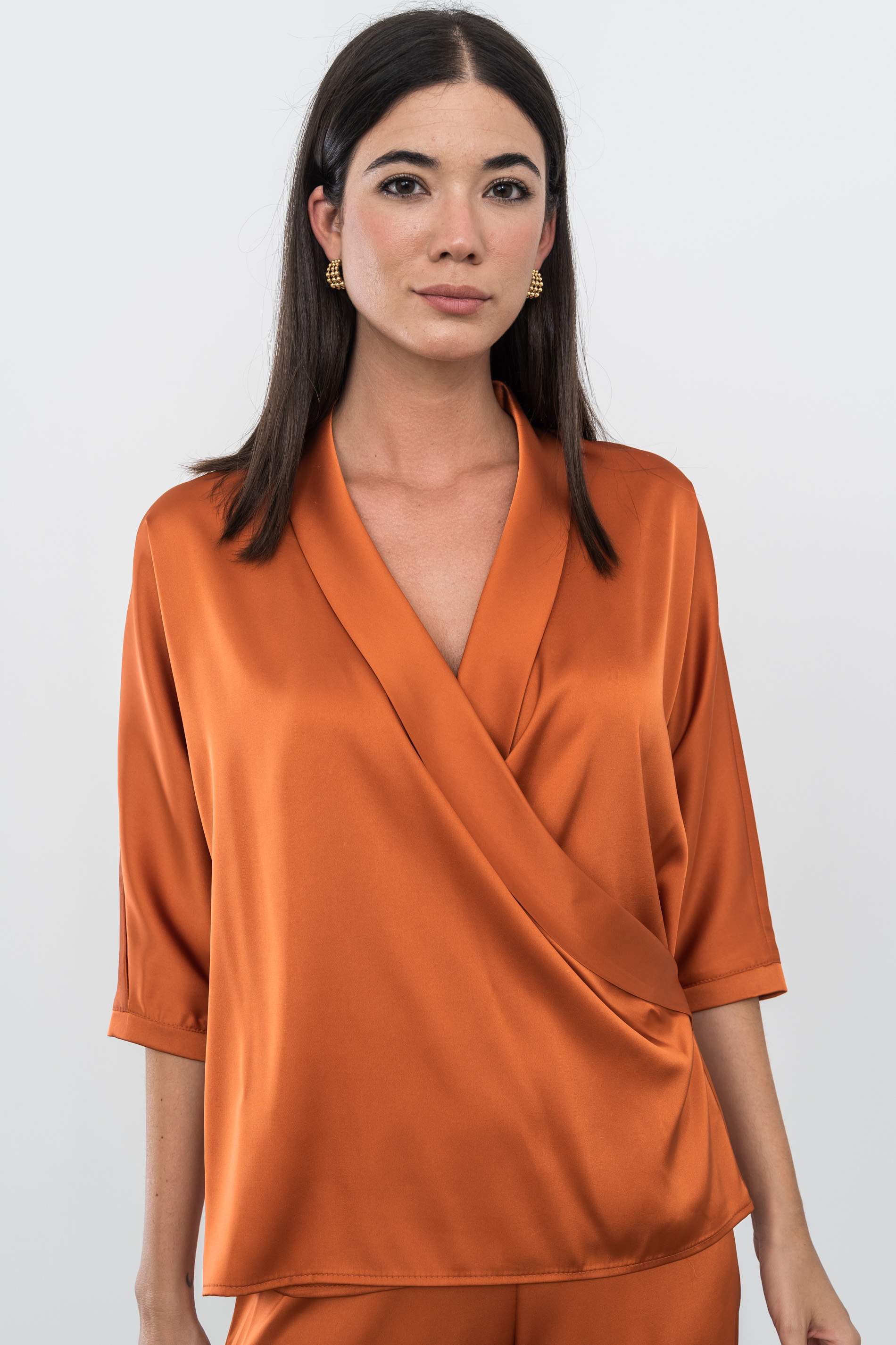 BLUSA SMOKING SATINADA CALDERA