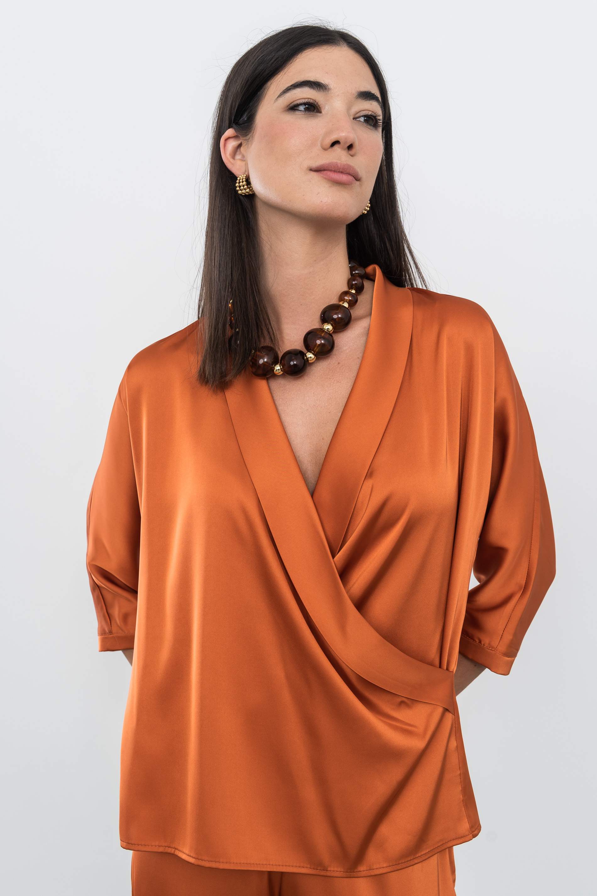 BLUSA SMOKING SATINADA CALDERA