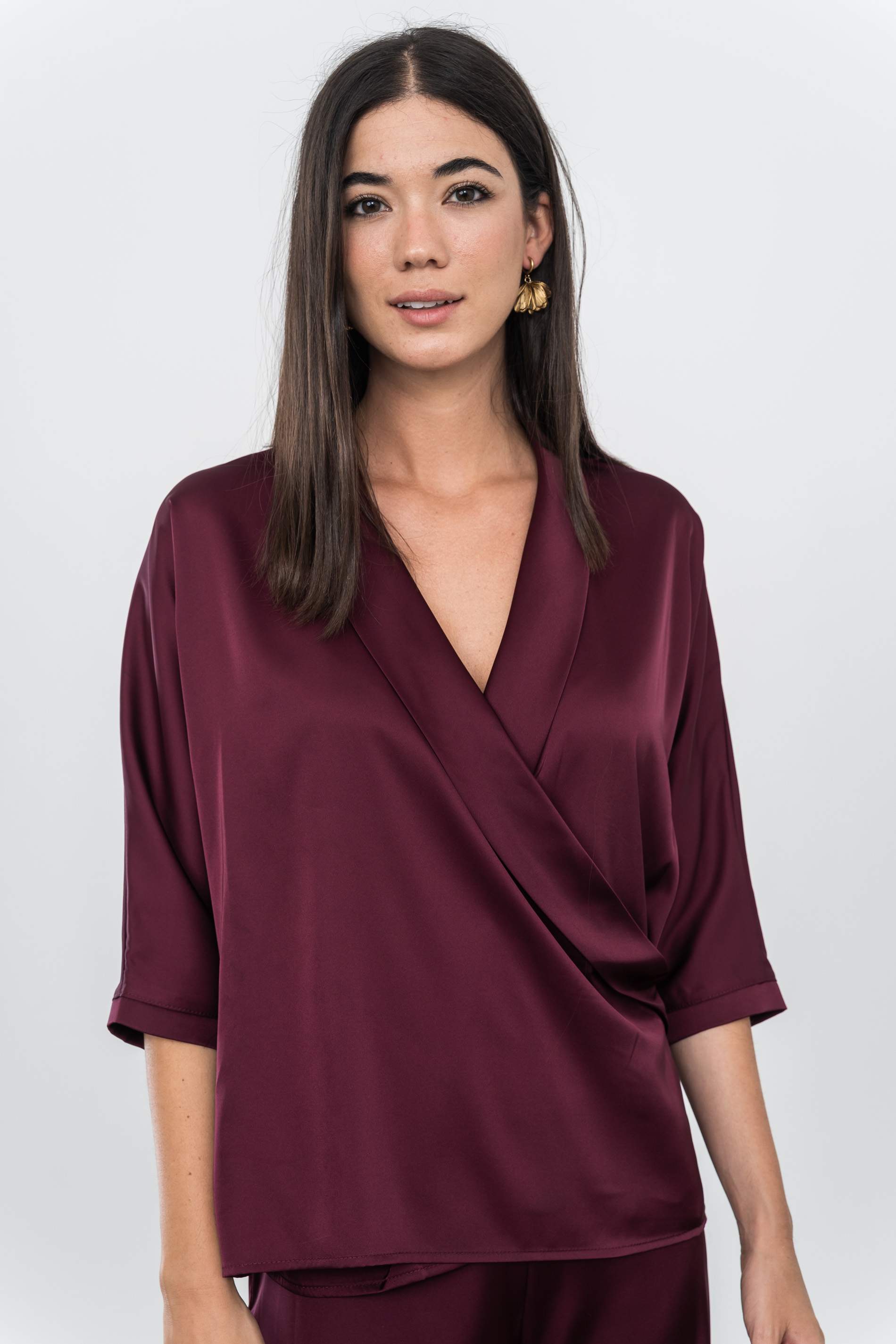 BLUSA SMOKING SATINADA GRANATE