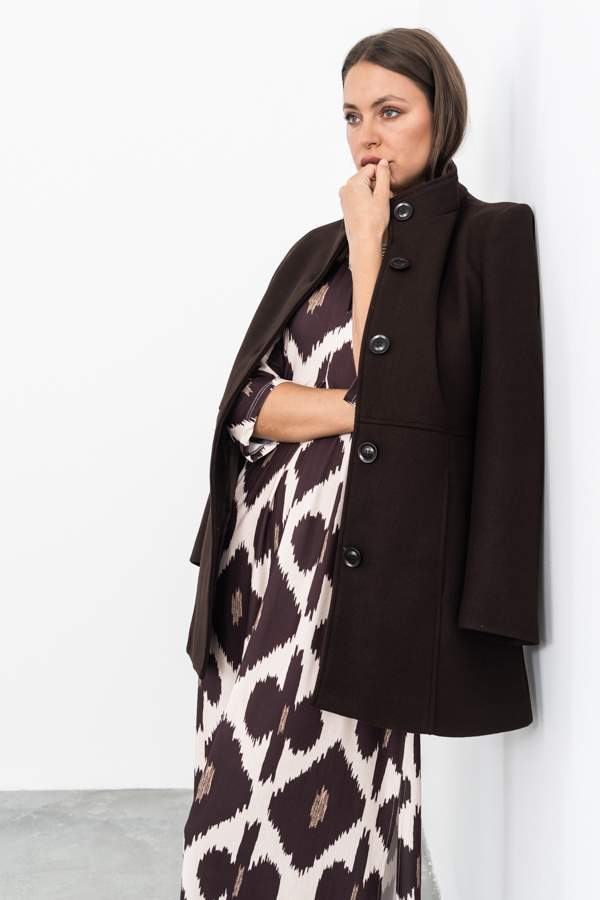 ABRIGO CORTES CHOCOLATE