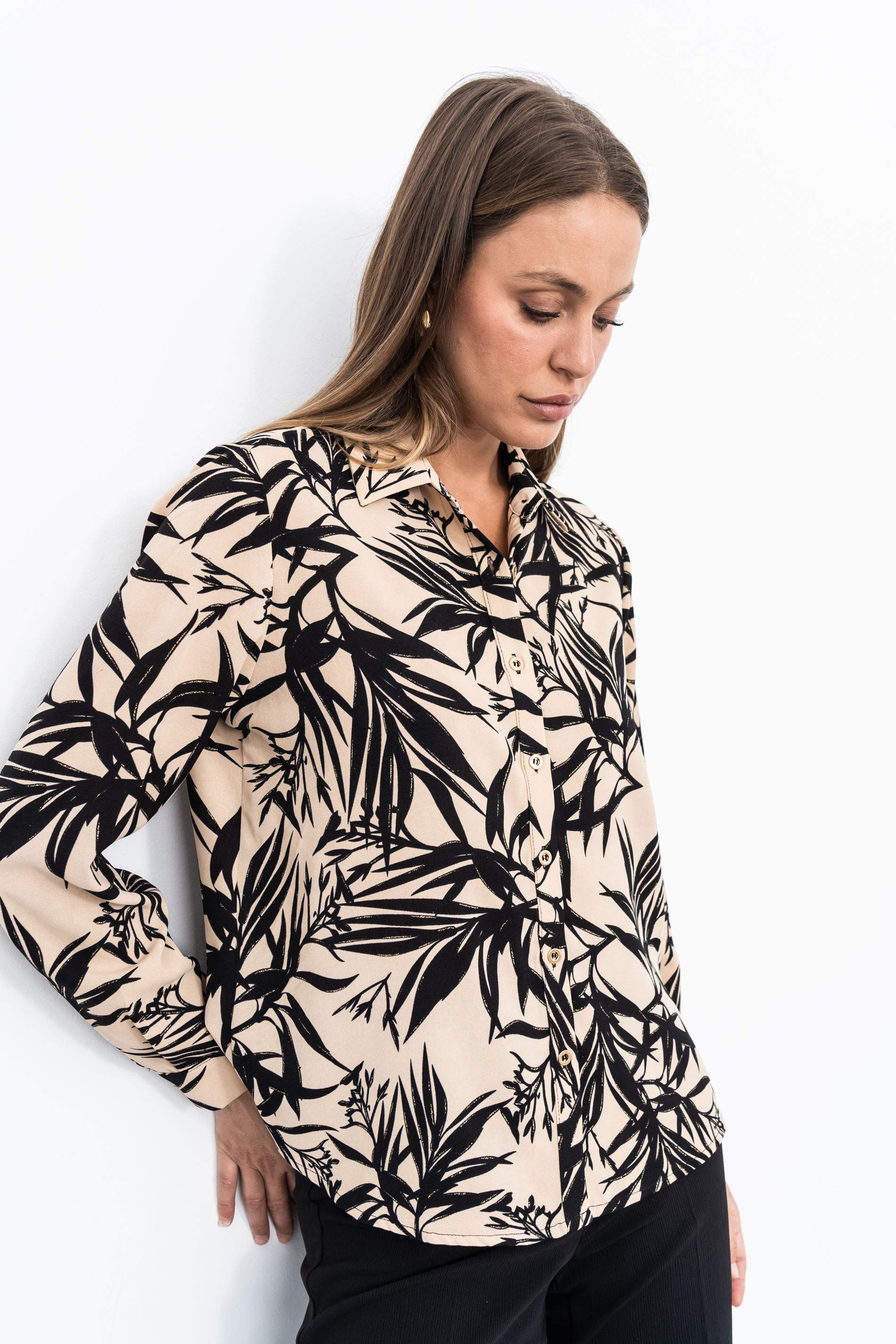 CAMISA HOJAS BRILLO