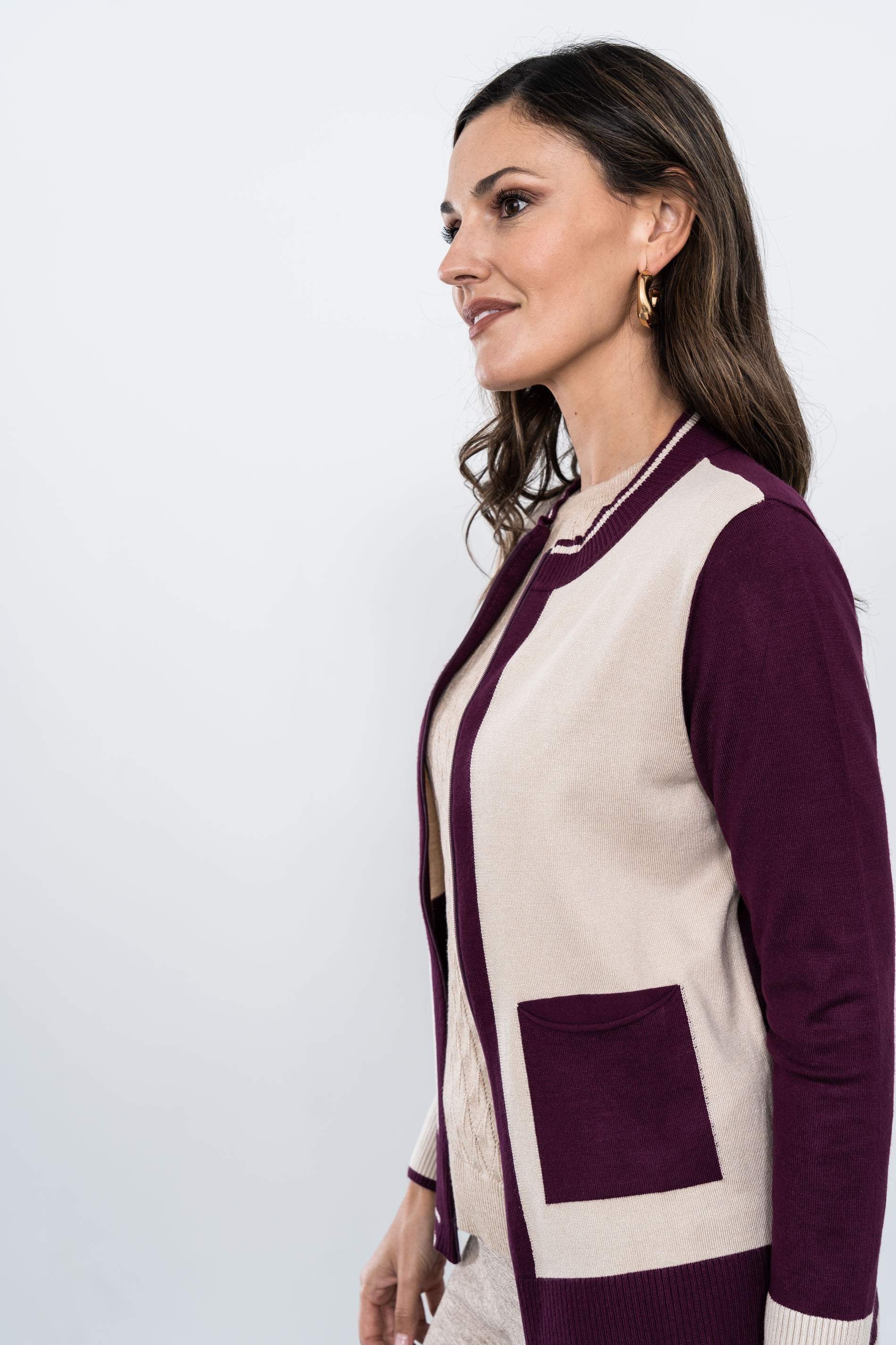 CHAQUETA CREMALLERA BLOQUES BERENJENA