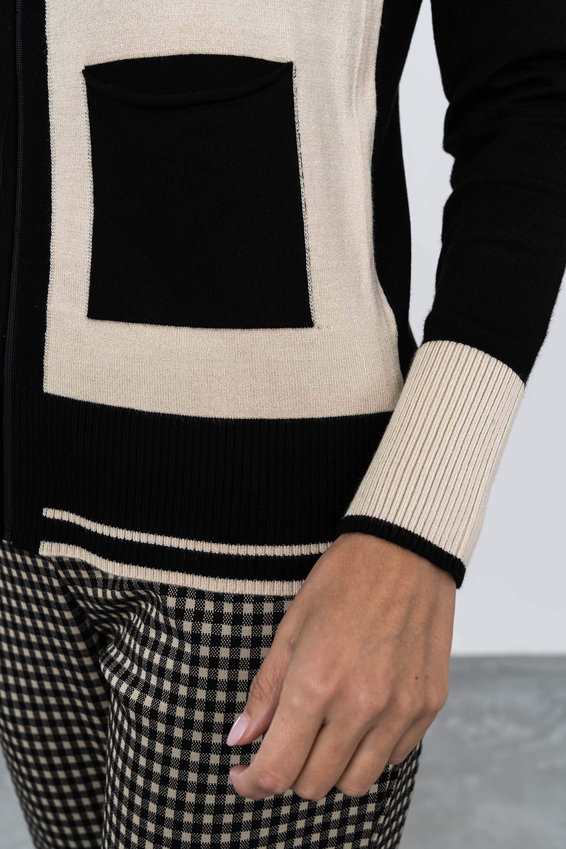 CHAQUETA CREMALLERA BLOSQUES NEGRO