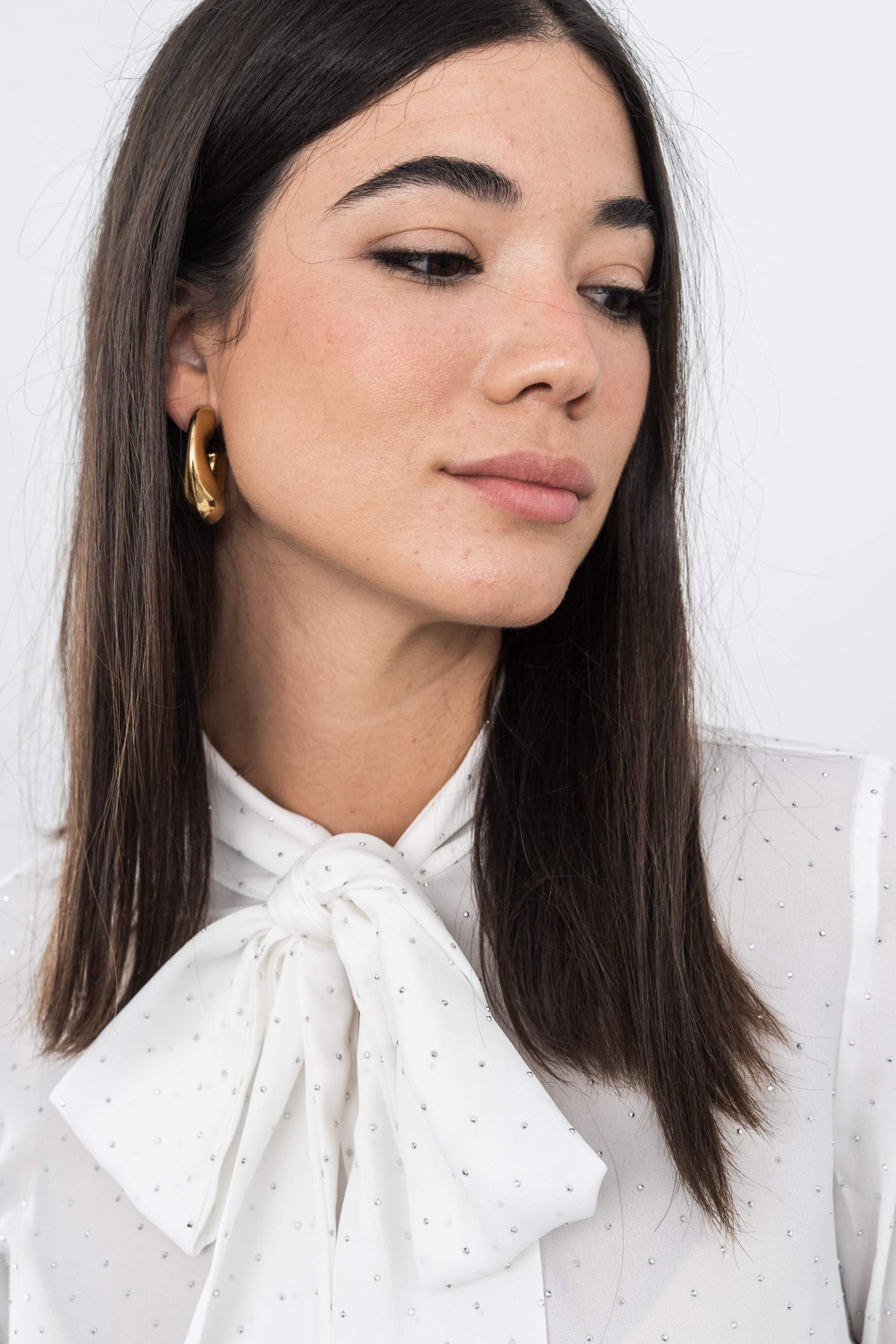 BLUSA LAZADA TACHAS BLANCO