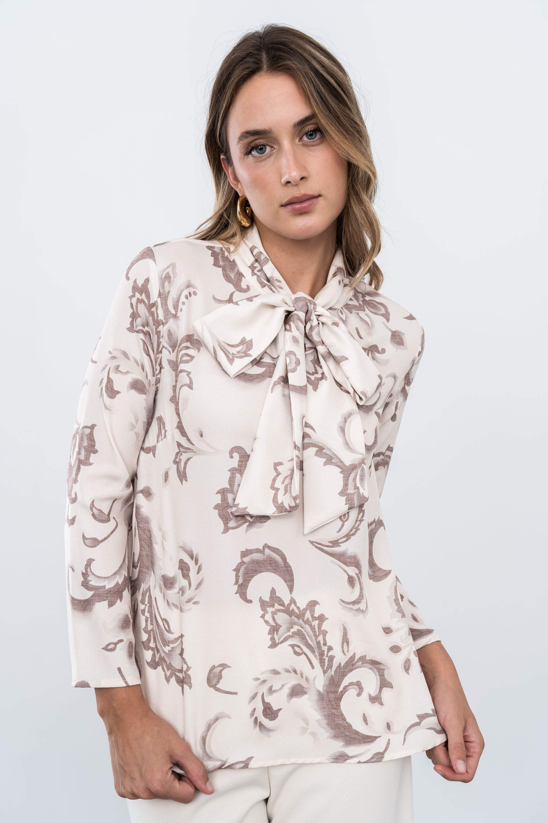 BLUSA LAZADA MARFIL