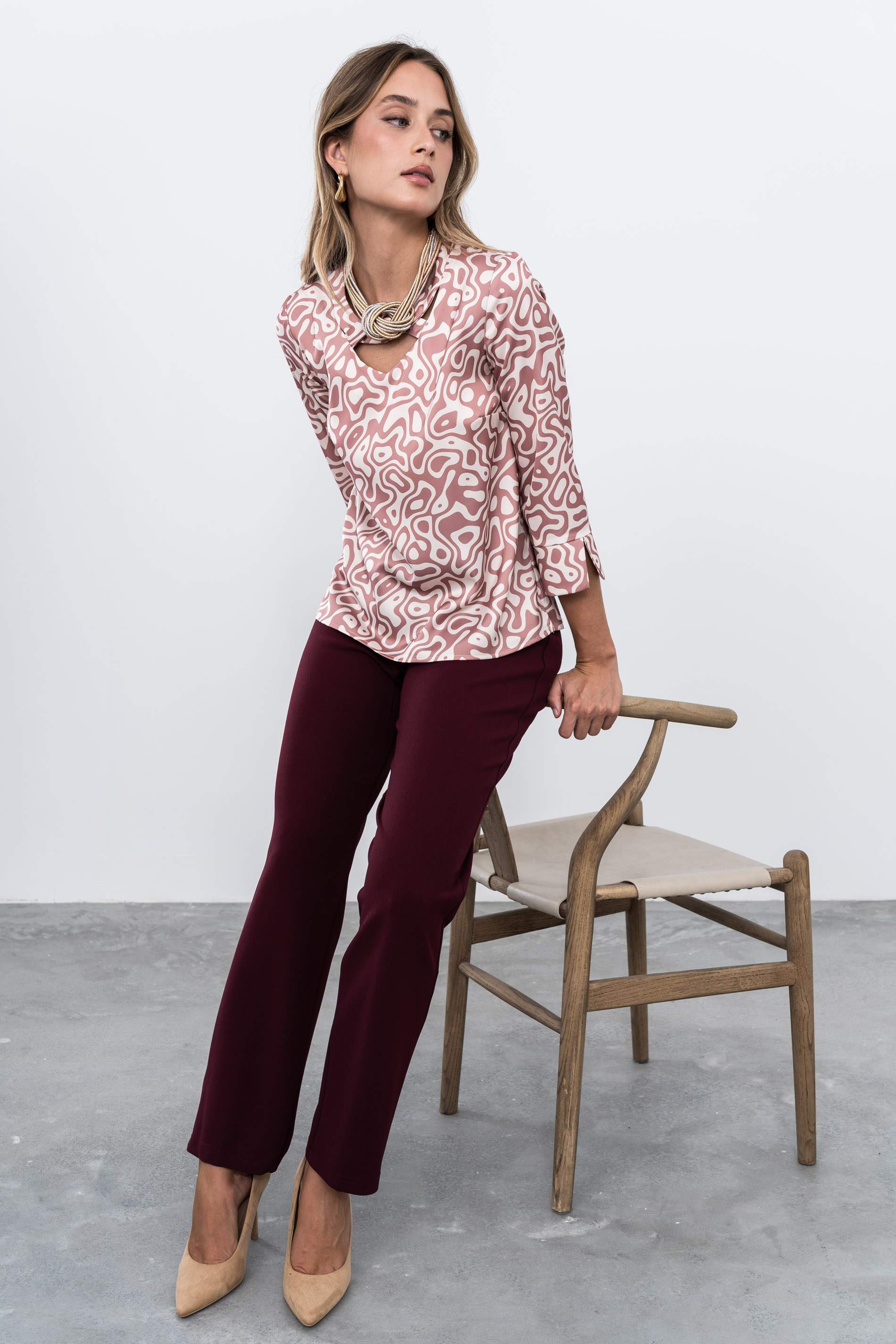 BLUSA CRUCETA CUELLO BICOLOR NUDE