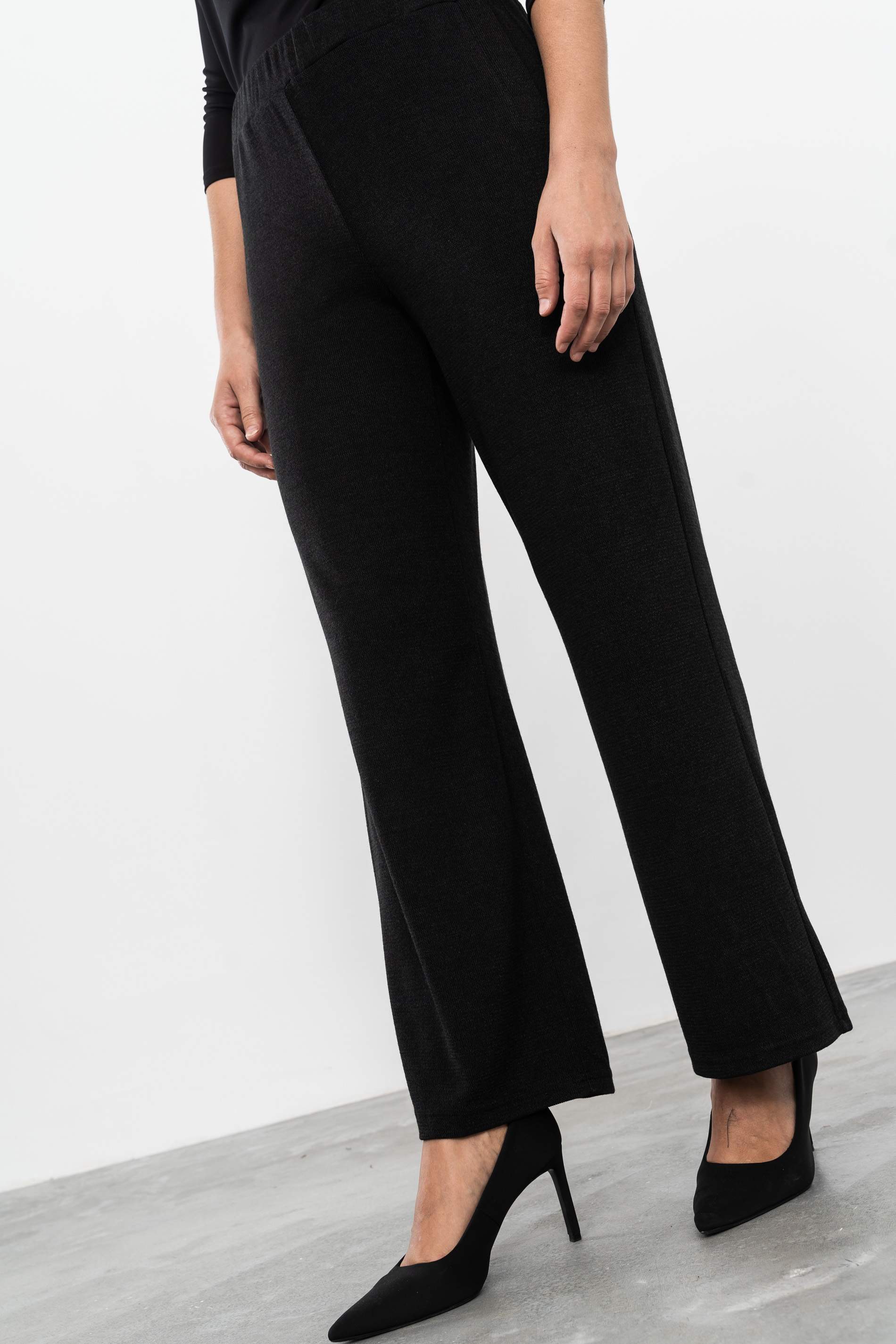 PANTALÓN PUNTO TEXTURA NEGRO