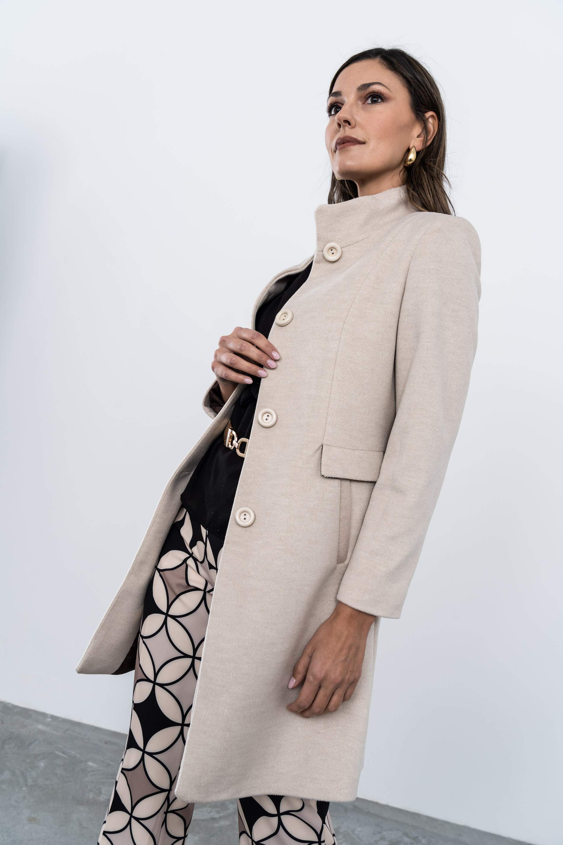 ABRIGO COSTADILLO BOLSILLOS BEIGE