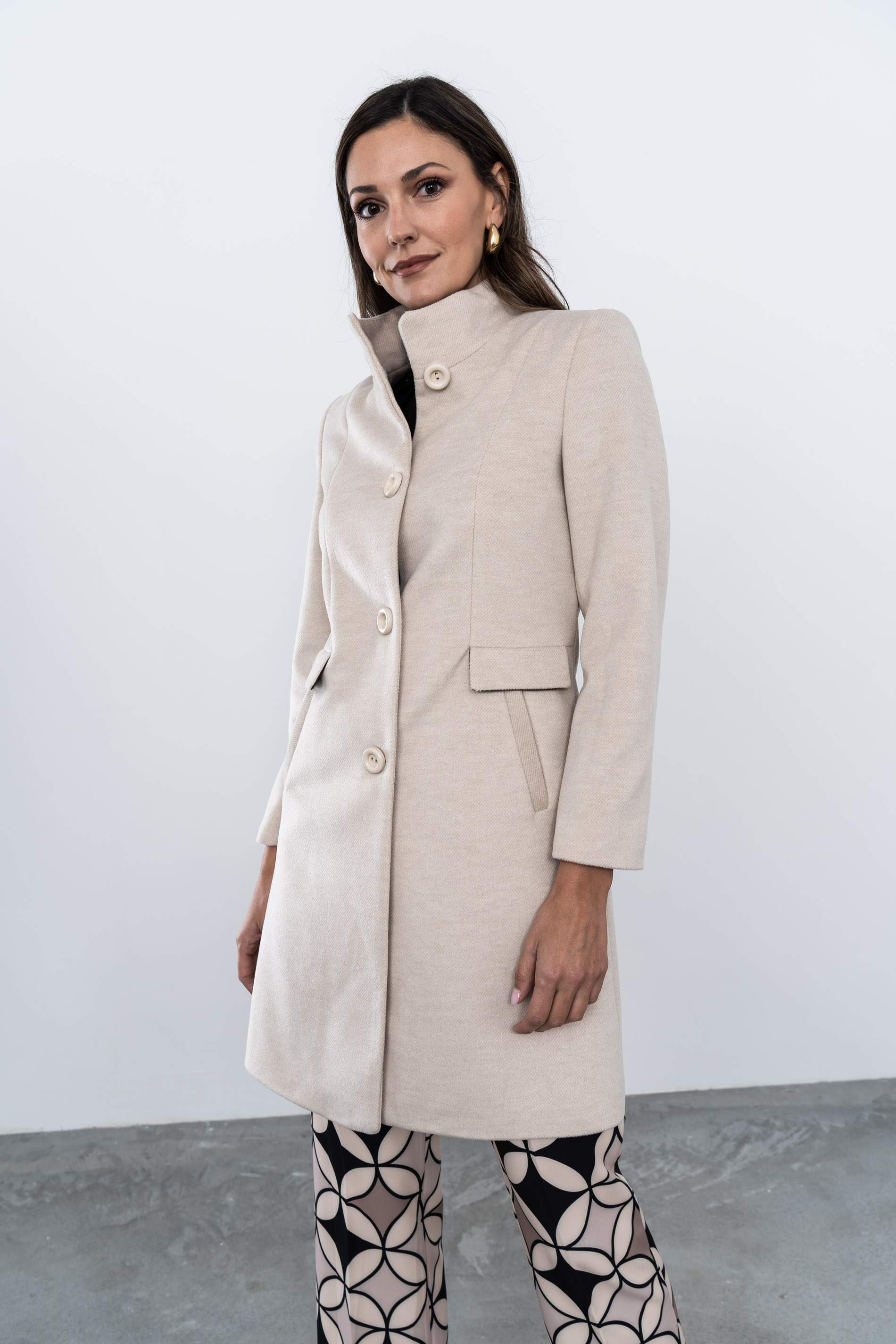 ABRIGO COSTADILLO BOLSILLOS BEIGE