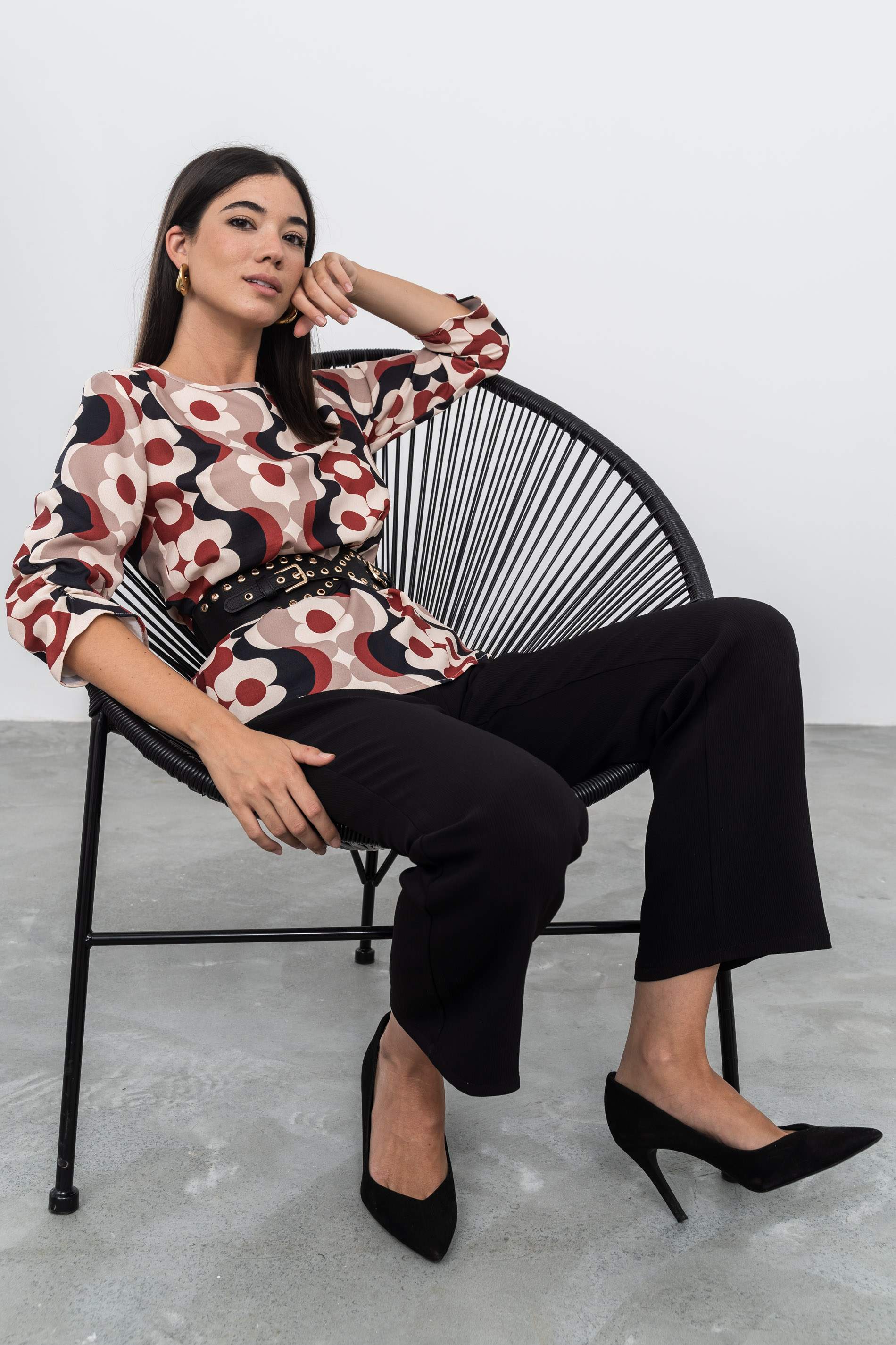 BLUSA FLOR GEOMÉTRICA