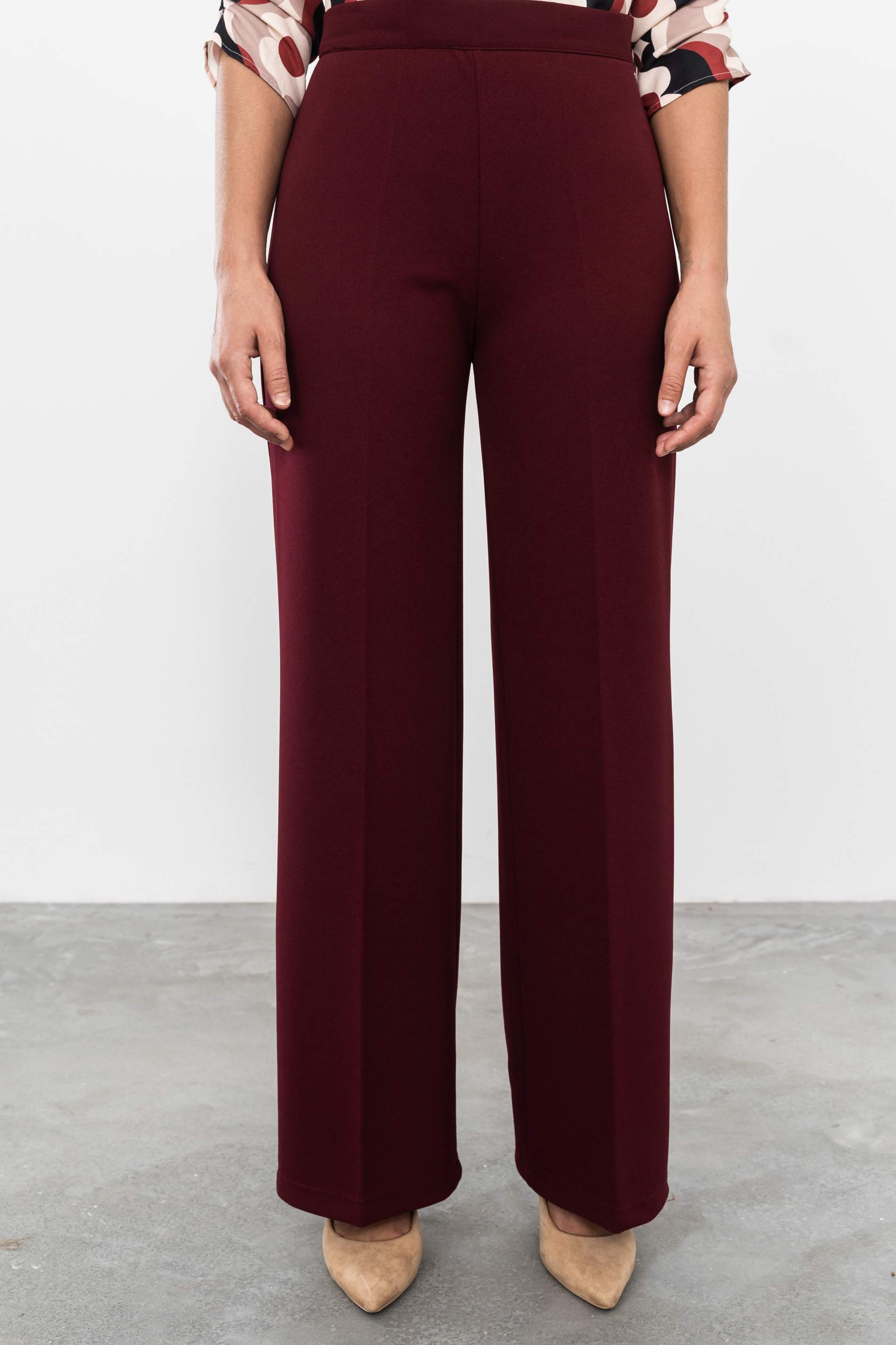 PANTALÓN VESTIR ANCHO BURDEOS