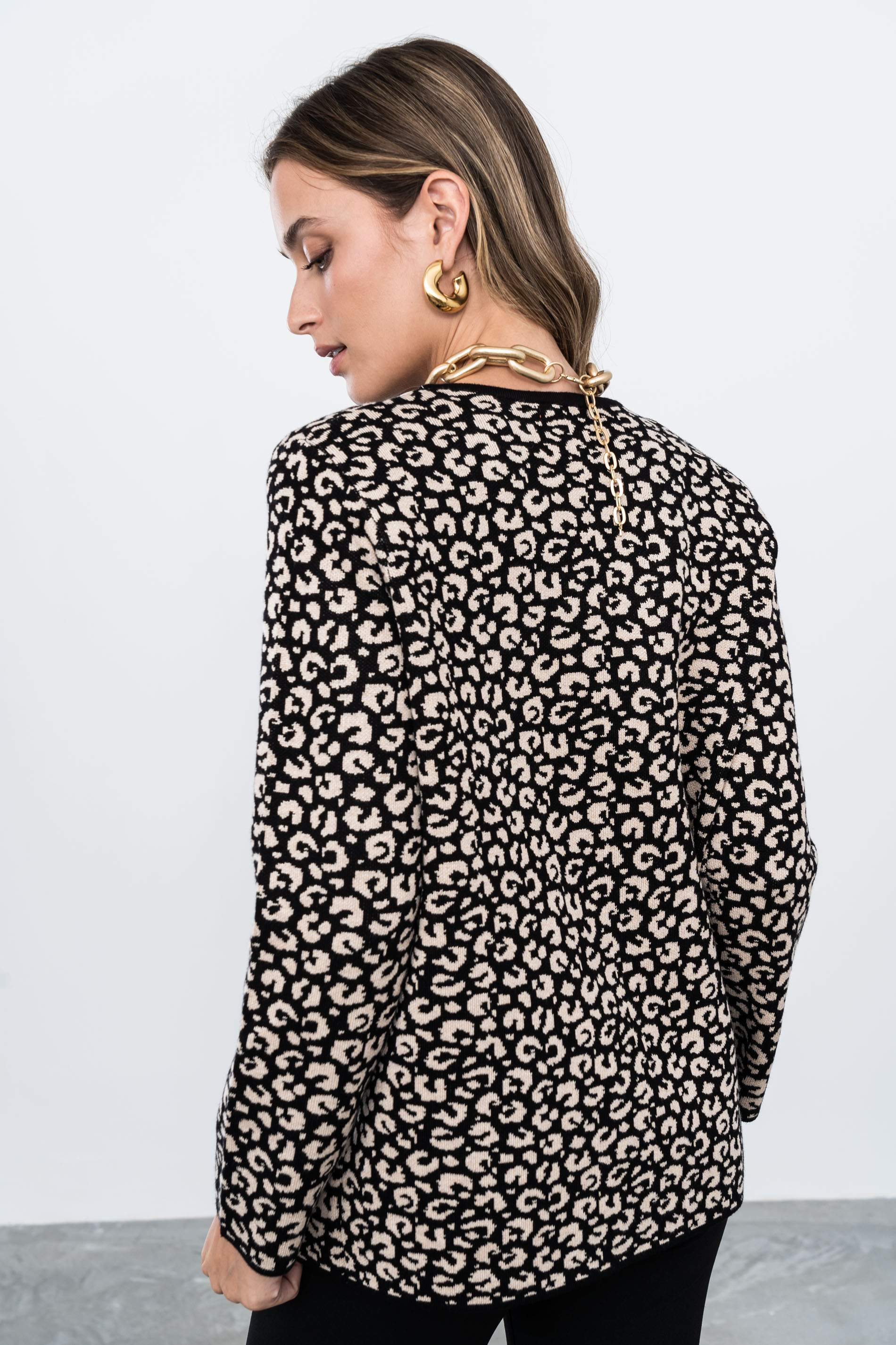 CHAQUETA MANCHAS NEGRO