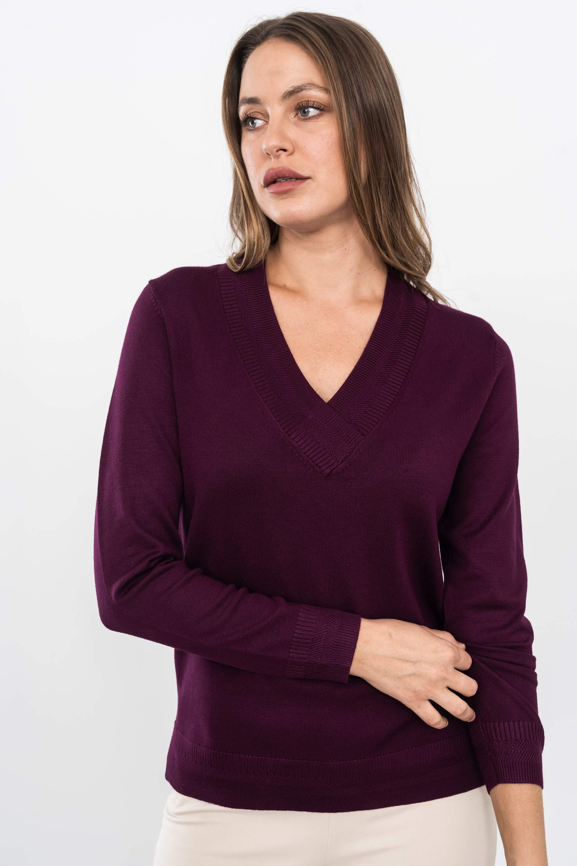 JERSEY CUELLO PICO DETALLE GUINDA