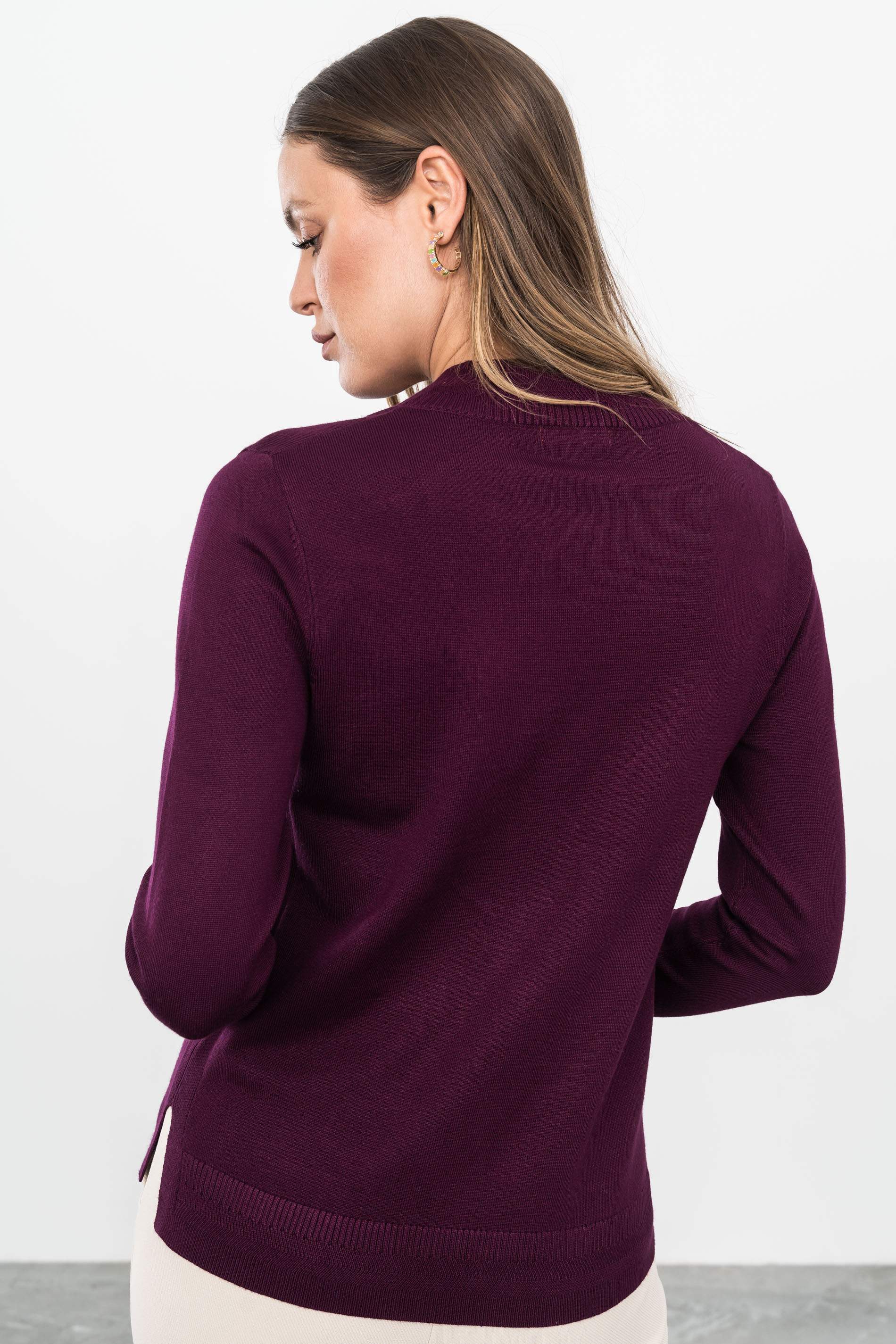 JERSEY CUELLO PICO DETALLE GUINDA