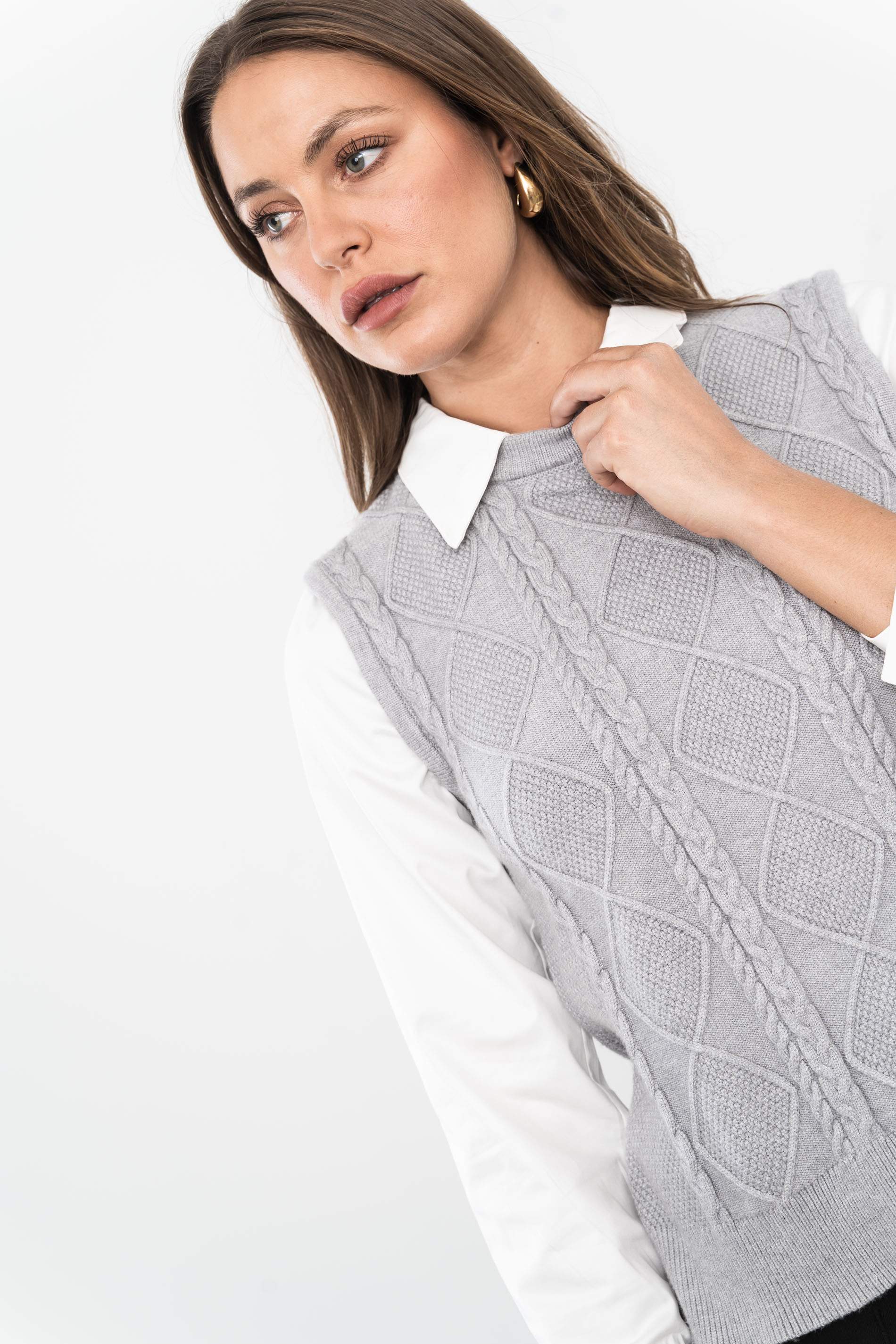 CHALECO COMBINADO BLUSA GRIS