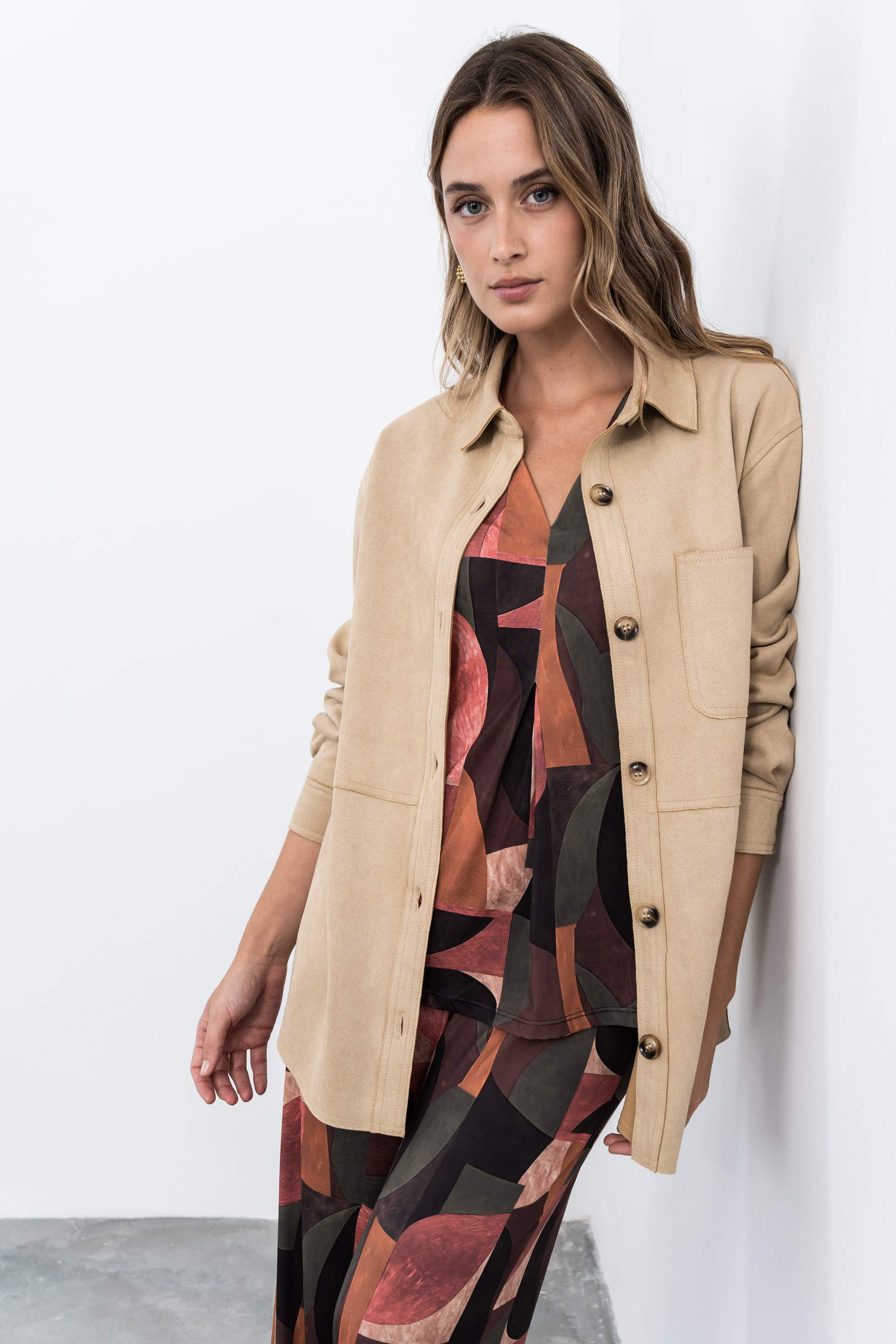 SOBRECAMISA EFECTO ANTE BEIGE