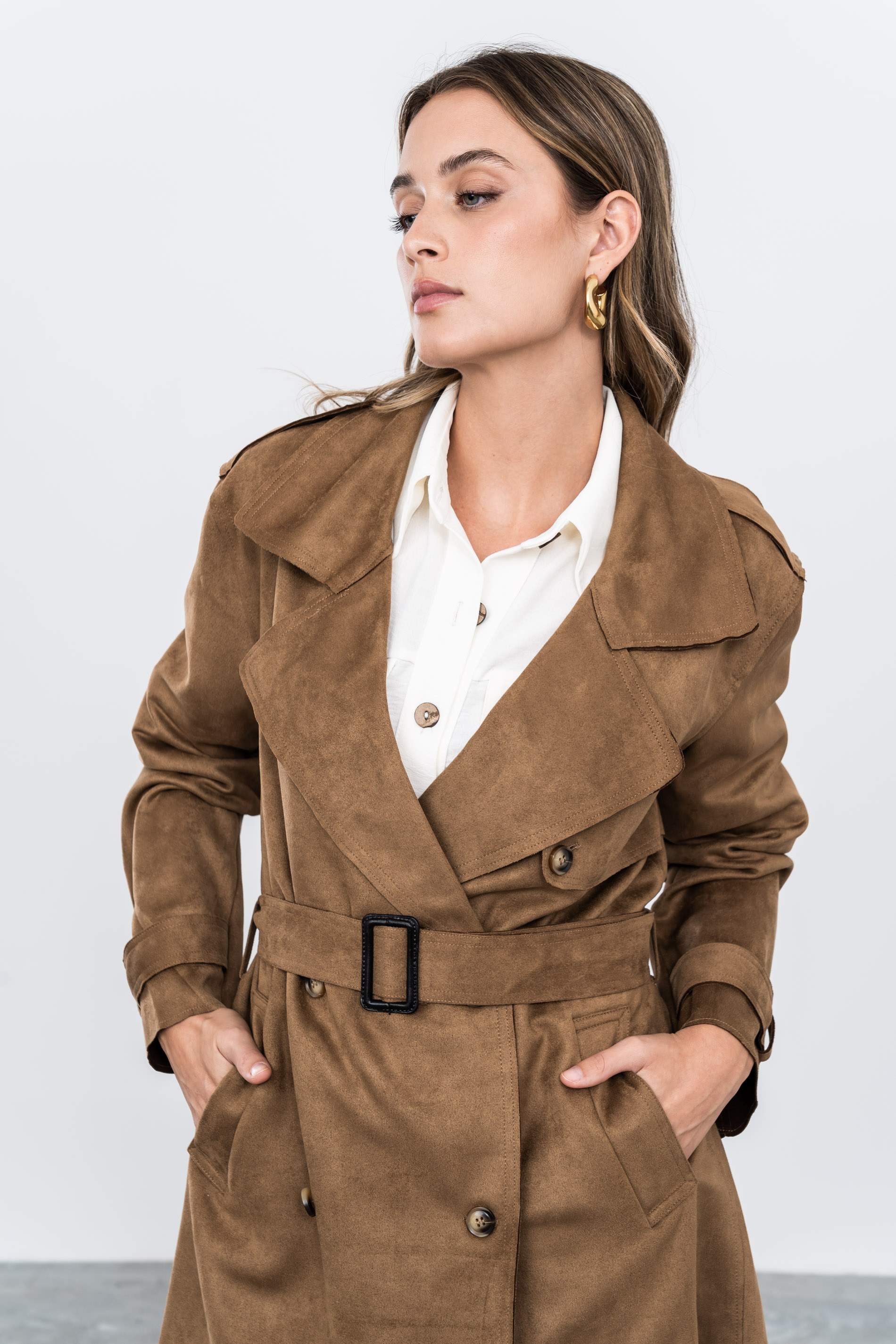 GABARDINA CORTA EFECTO ANTE CAMEL
