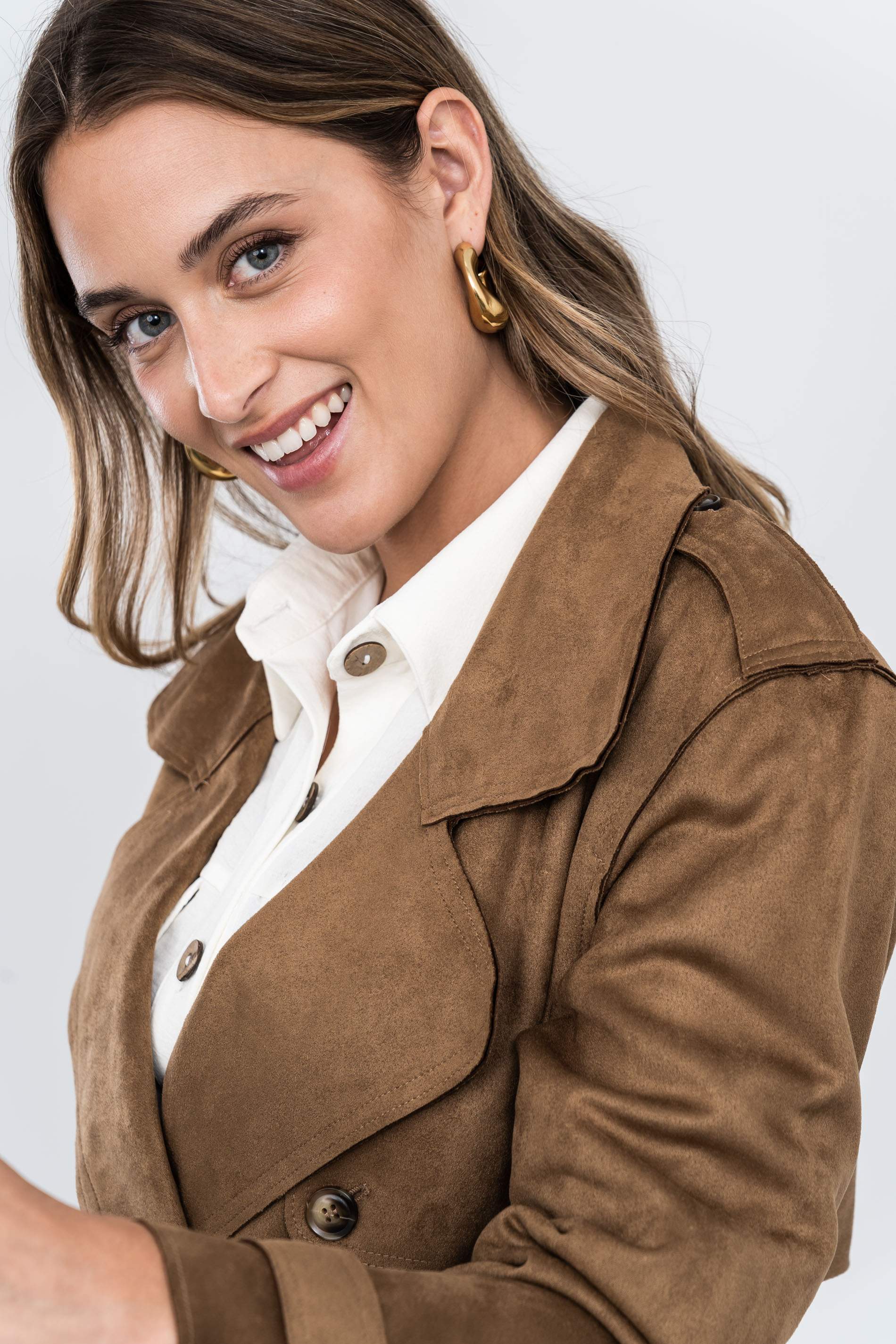 GABARDINA CORTA EFECTO ANTE CAMEL
