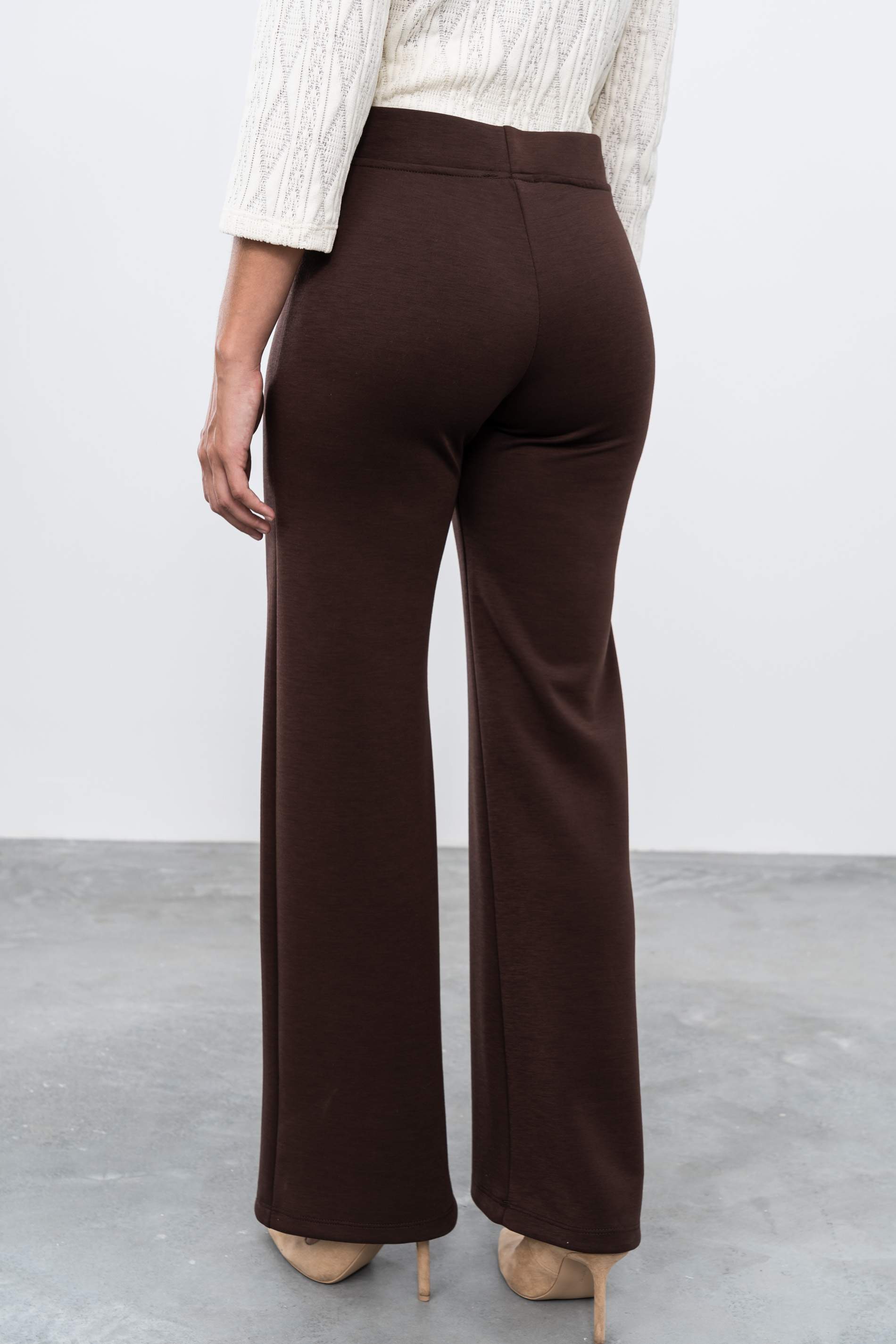PANTALÓN RECTO CHOCOLATE