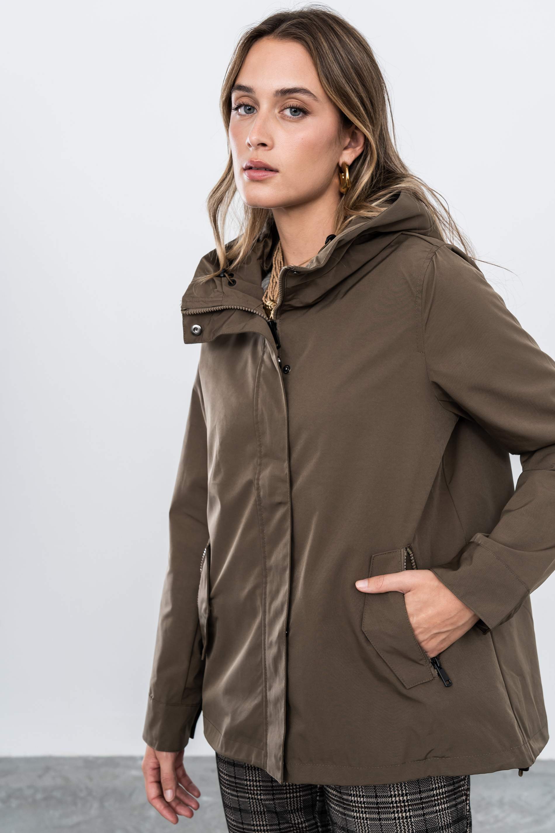 CORTAVIENTOS EVASÉ CREMALLERA TAUPE