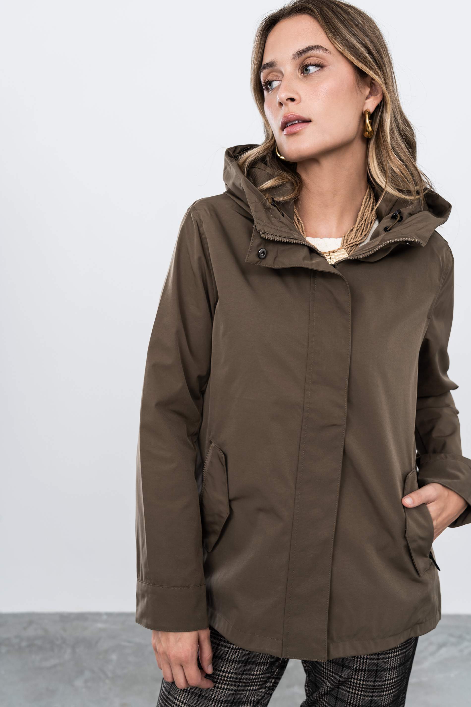 CORTAVIENTOS EVASÉ CREMALLERA TAUPE