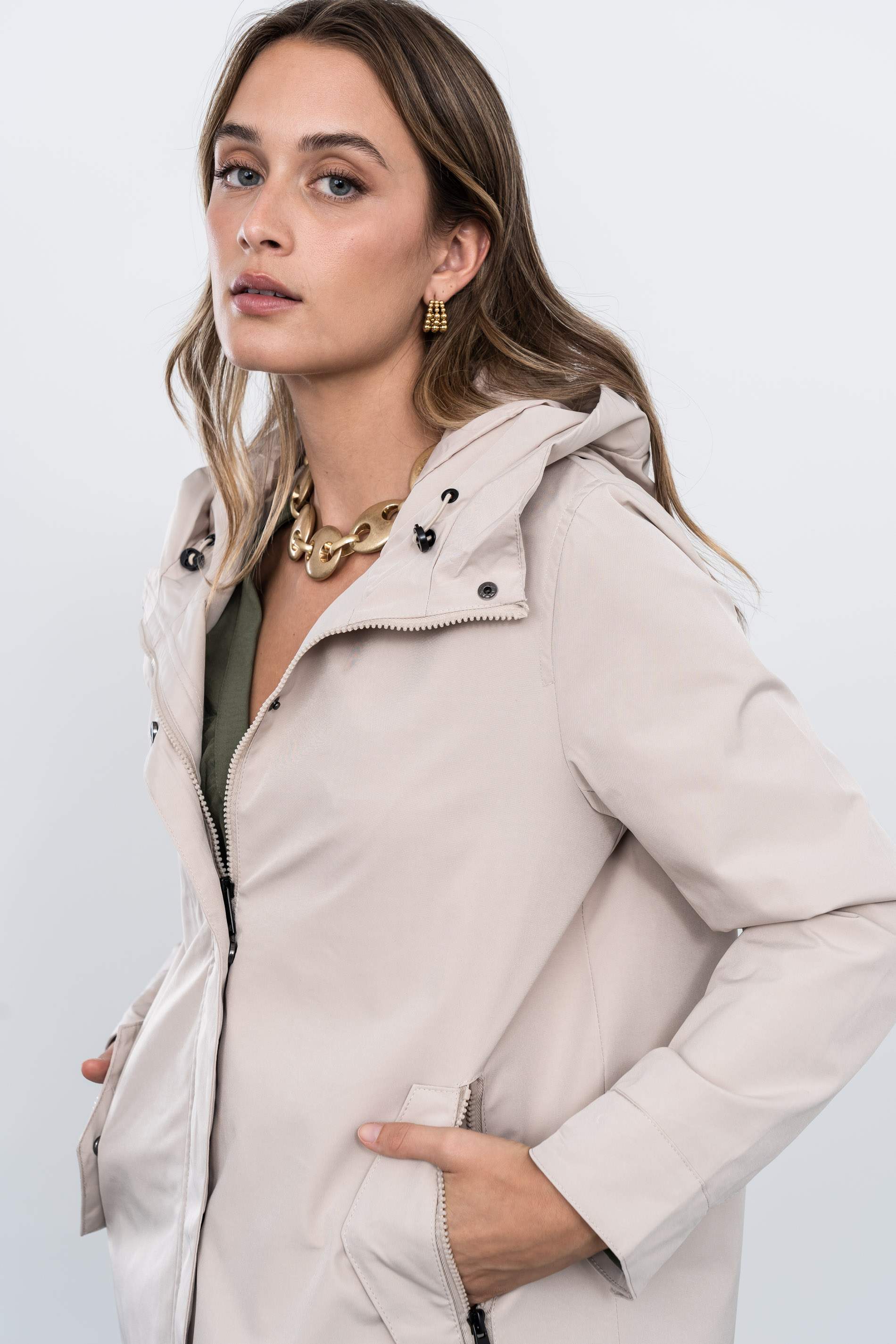 CORTAVIENTOS EVASÉ CREMALLERA BEIGE