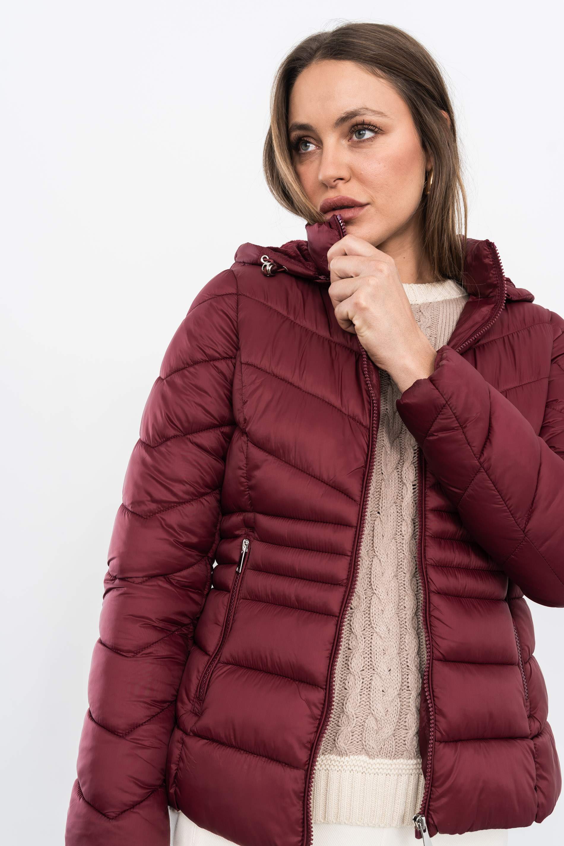 CHAQUETÓN PESPUNTES BURDEOS