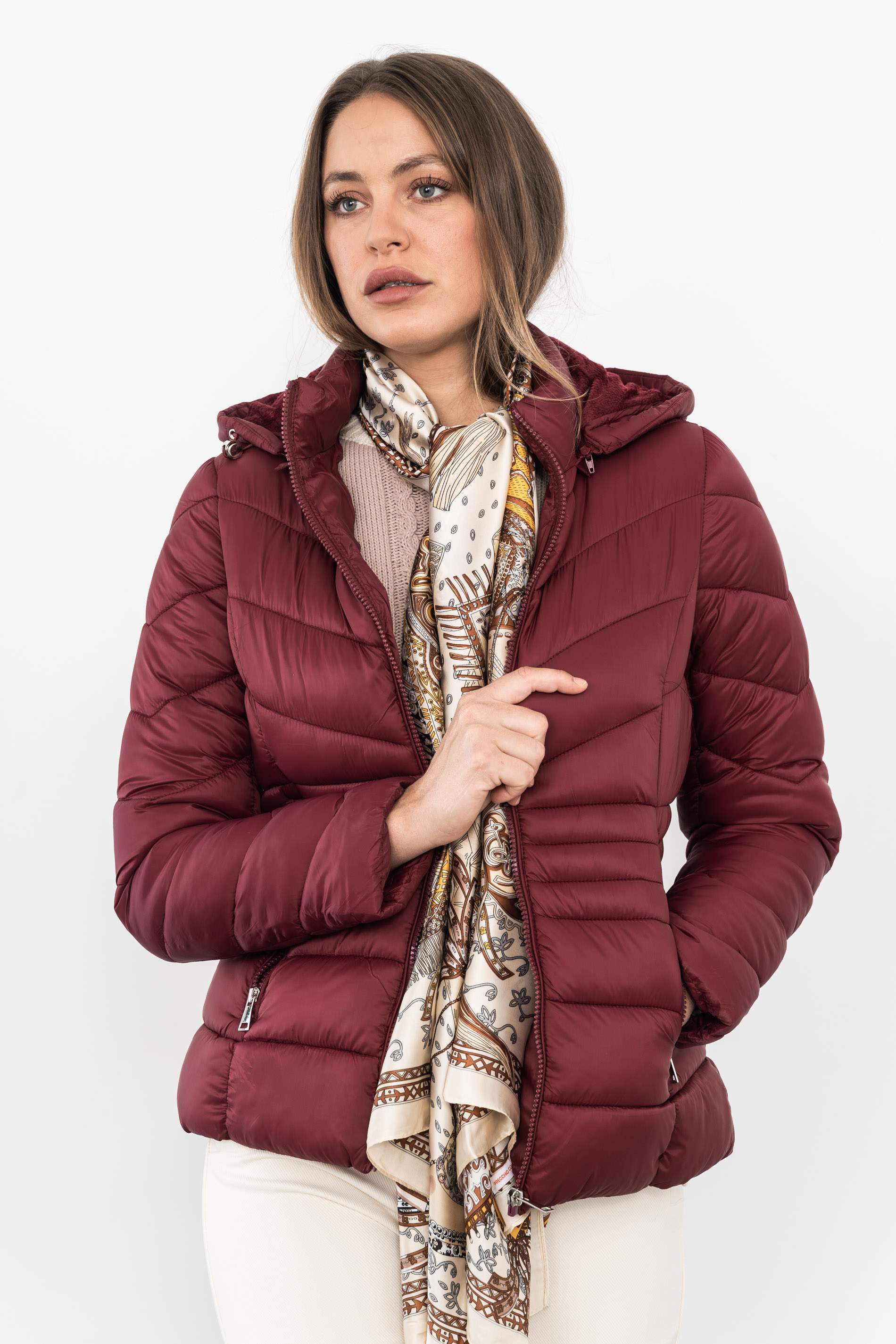 CHAQUETÓN PESPUNTES BURDEOS