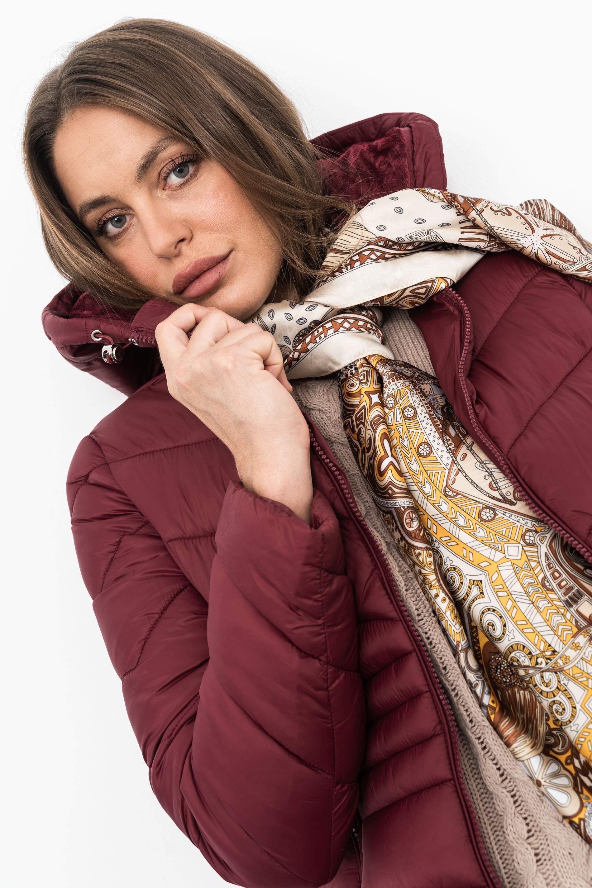 CHAQUETÓN PESPUNTES BURDEOS
