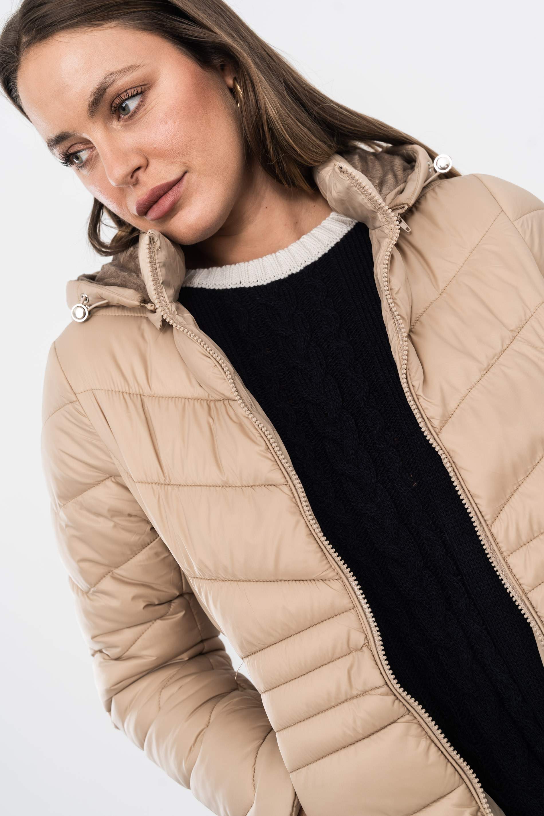CHAQUETÓN PESPUNTES TOSTADO