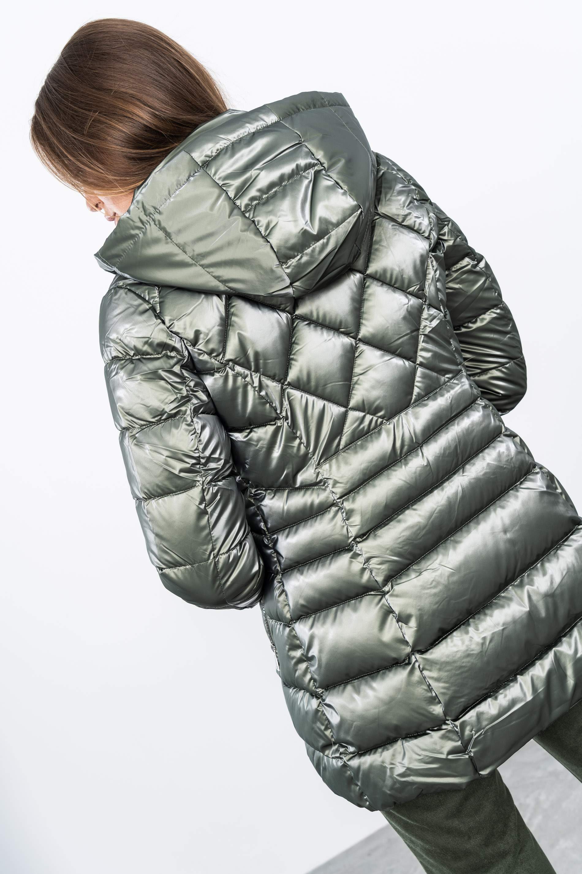 PARKA PESPUNTES COMBINADOS KAKI