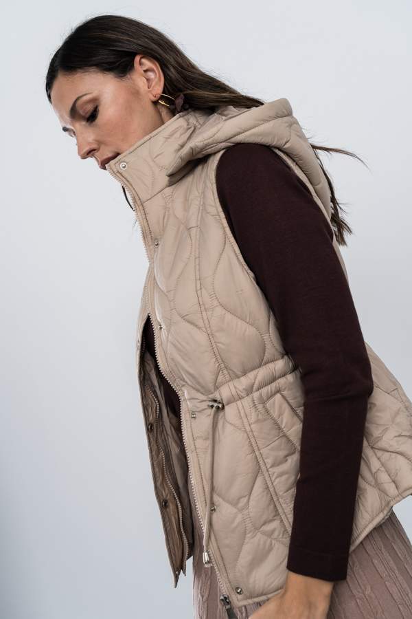 CHALECO PESPUNTES AJUSTABLE BEIGE