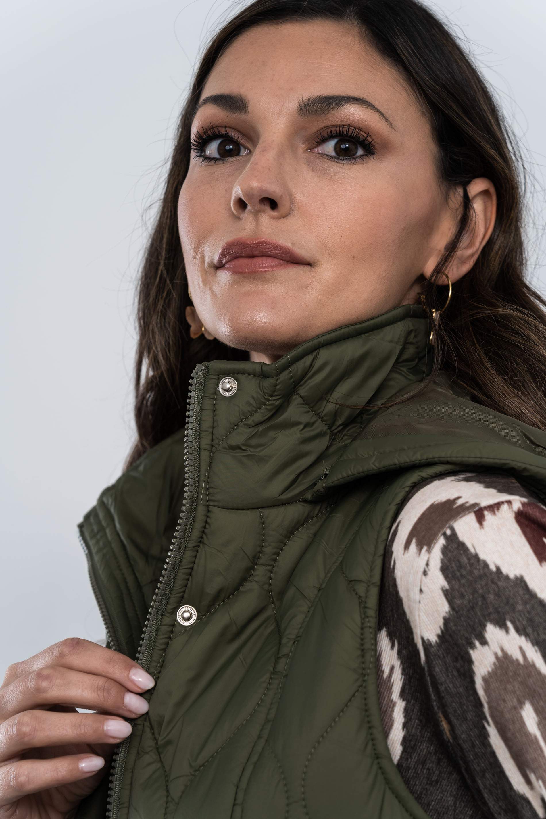 CHALECO PESPUNTES AJUSTABLE KAKI