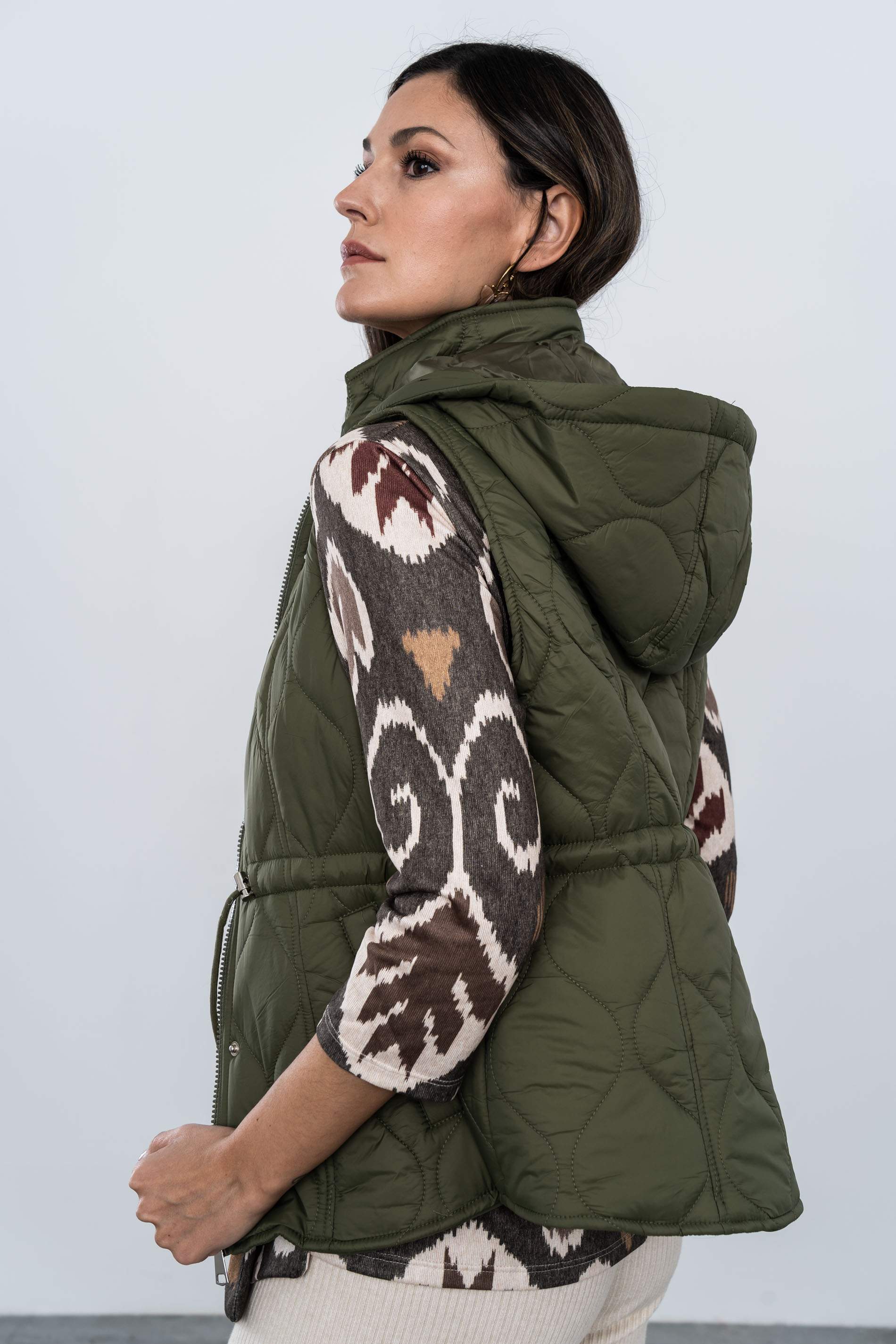 CHALECO PESPUNTES AJUSTABLE KAKI