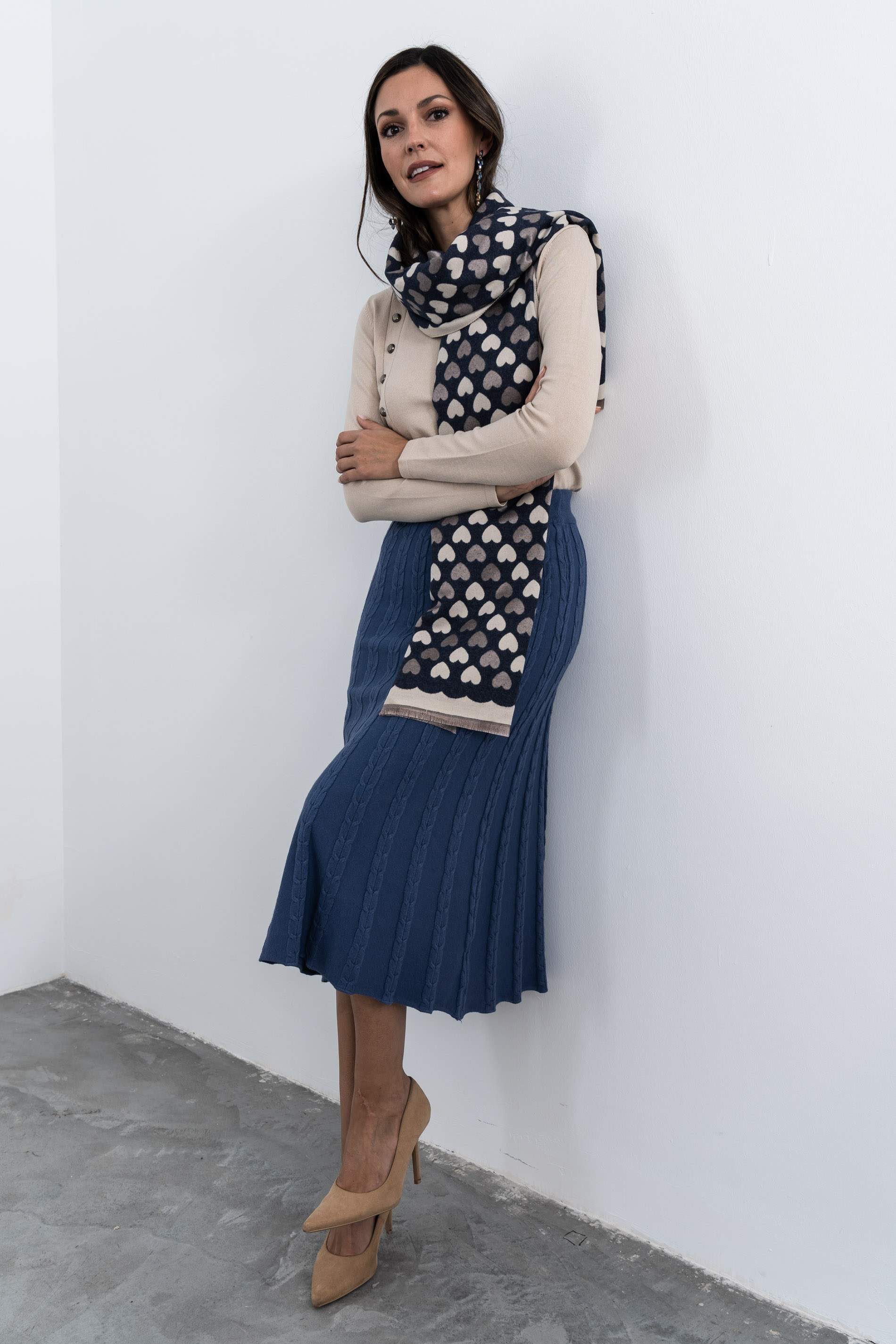 FALDA PUNTO OCHOS AZUL