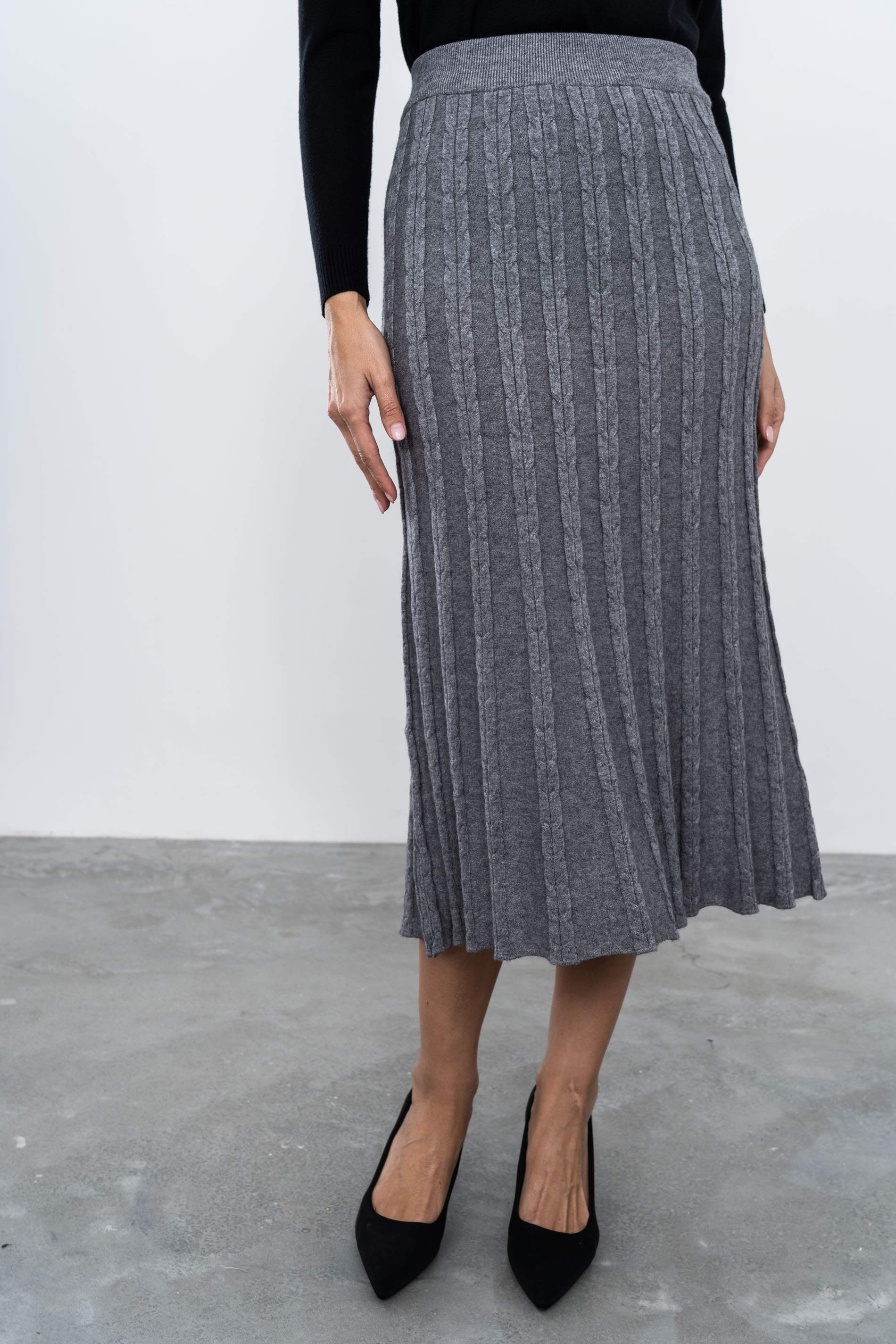 FALDA PUNTO OCHOS GRIS