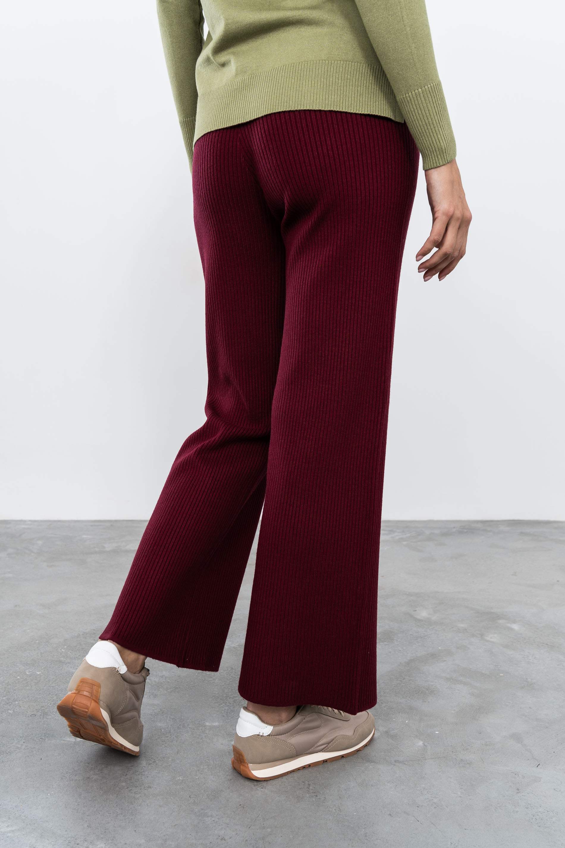 PANTALÓN PUNTO CANALÉ GRANATE