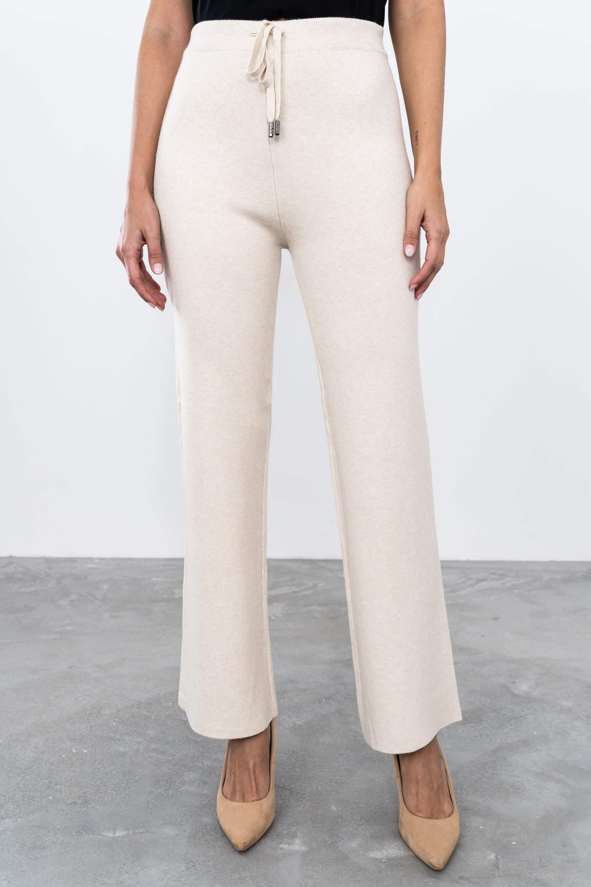 PANTALÓN PUNTO LISO BEIGE