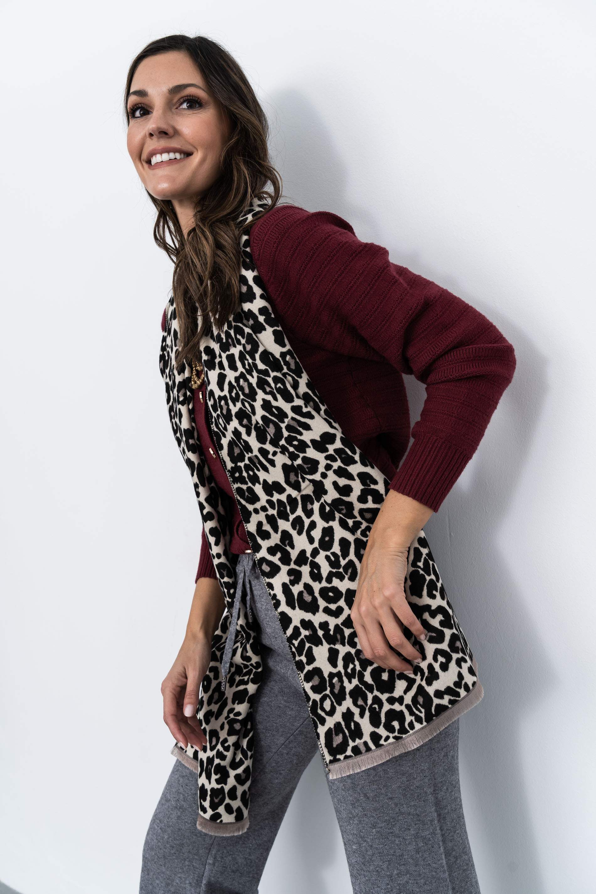 PANTALÓN PUNTO LISO GRIS