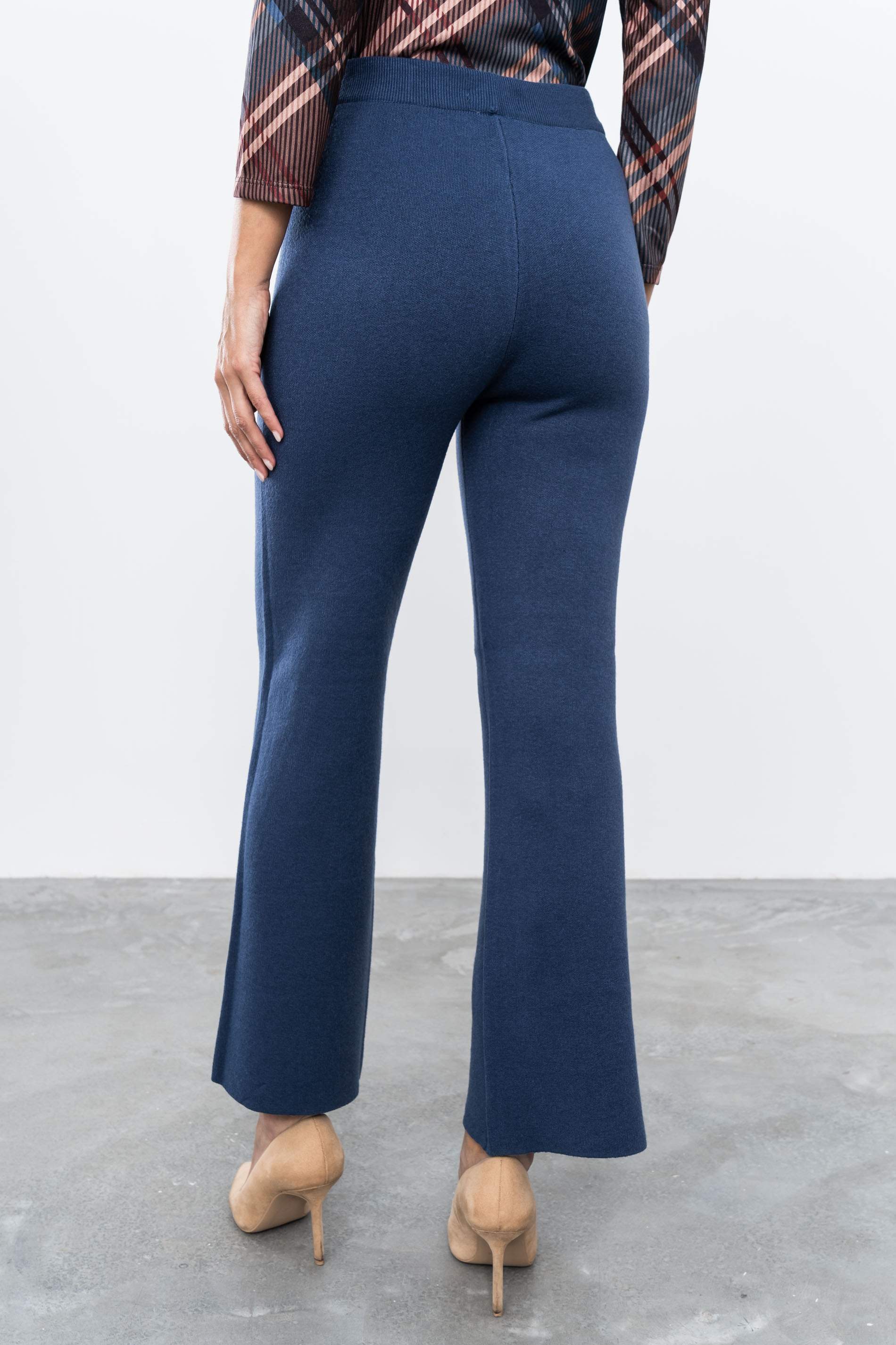 PANTALÓN PUNTO LISO AZUL